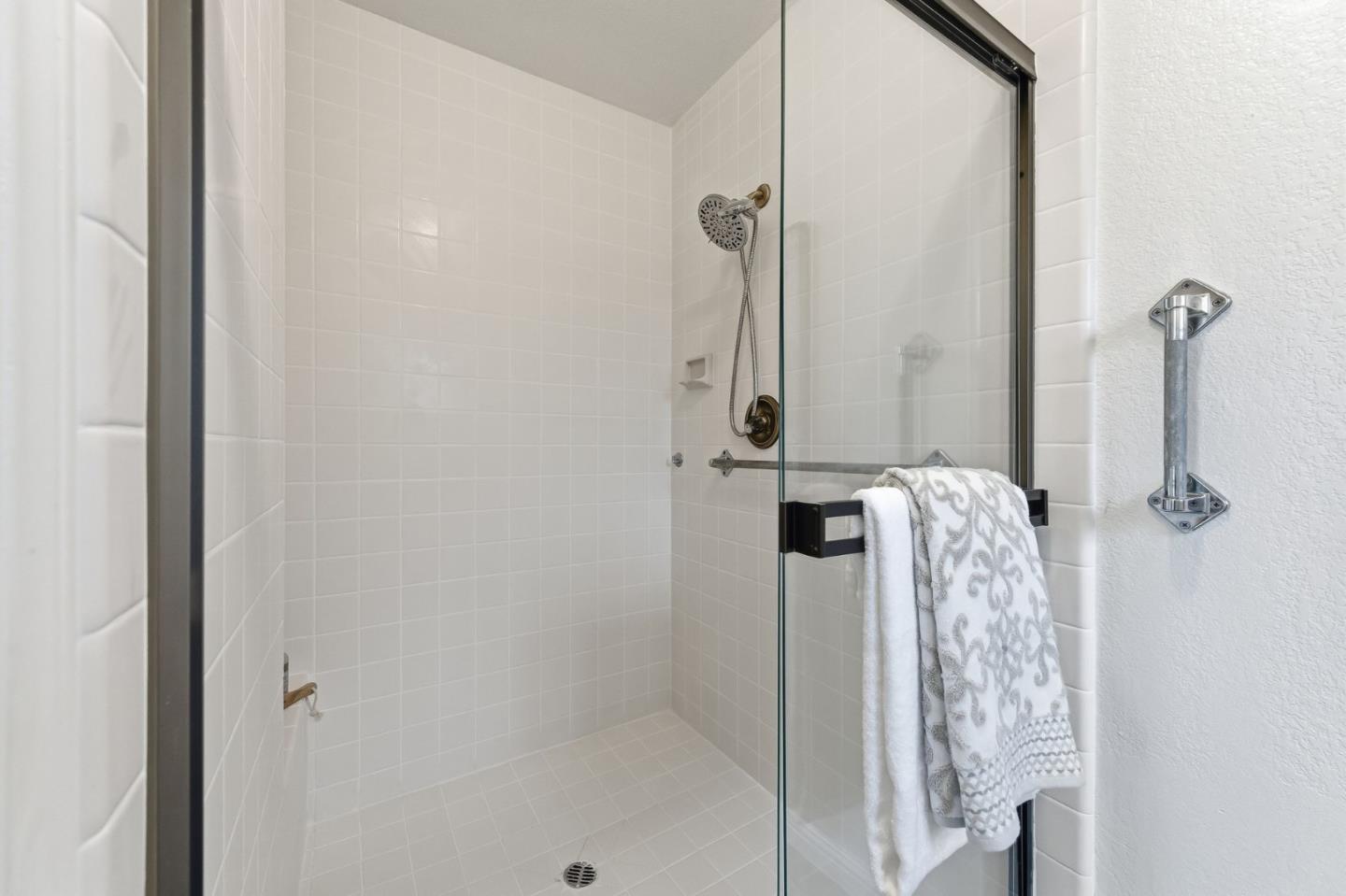 112 Madison Avenue 109