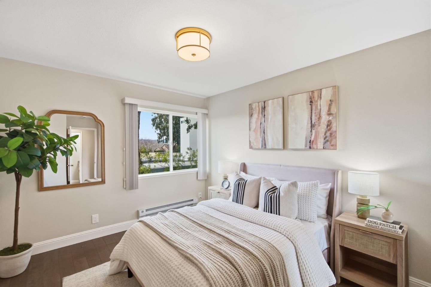 1075 Shell Boulevard 7