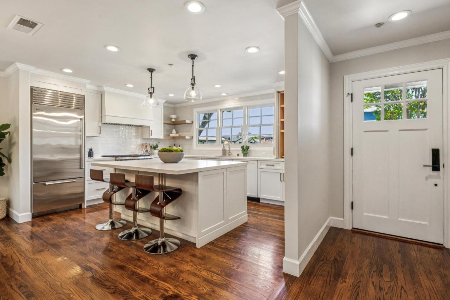 806 Fiesta Drive