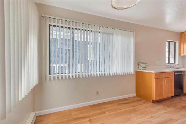 230 Villa Terrace 3
