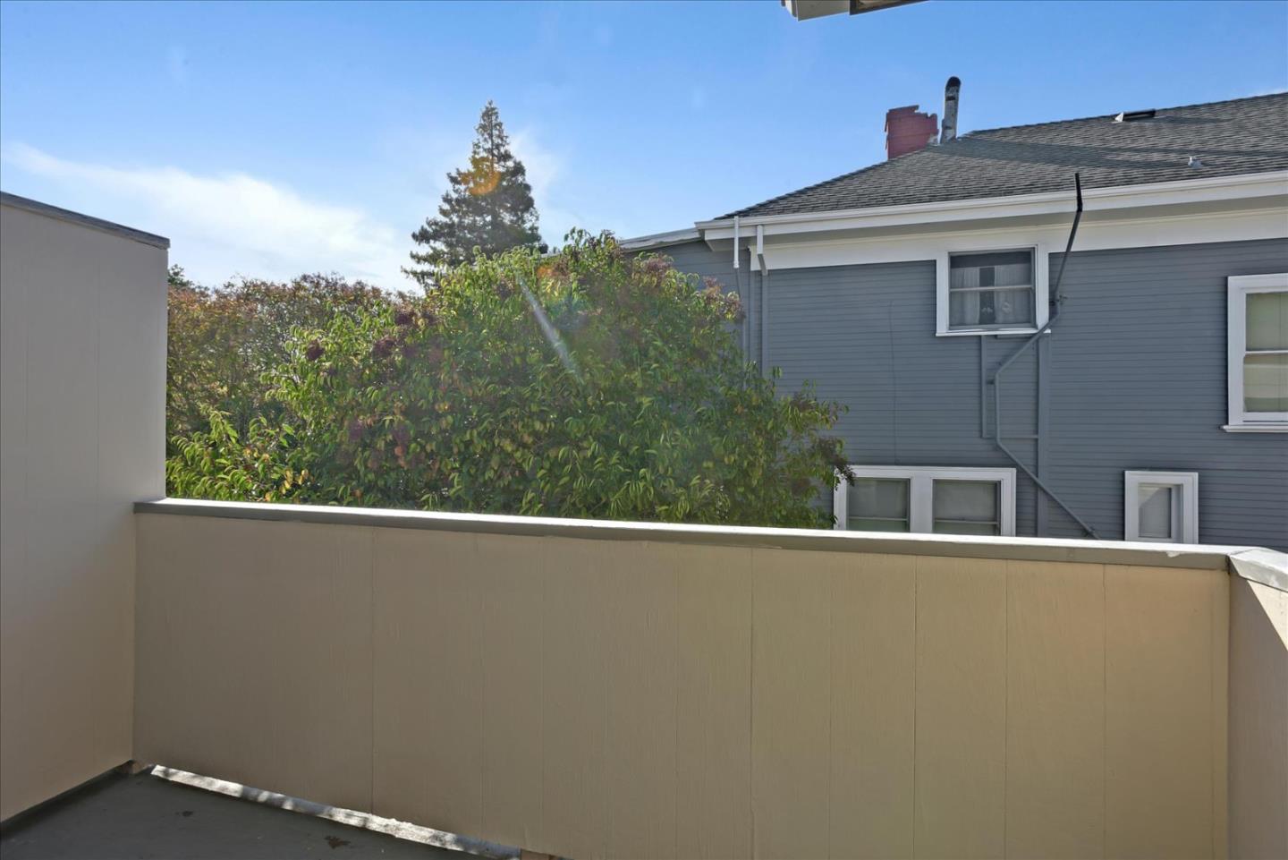230 Villa Terrace 3