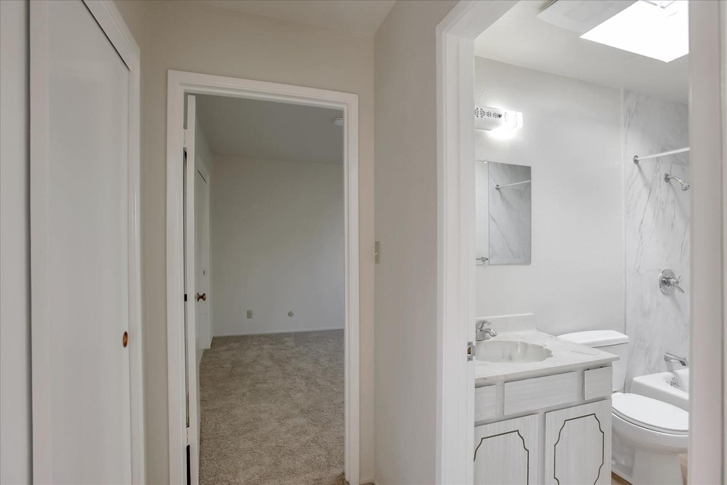 230 Villa Terrace 3