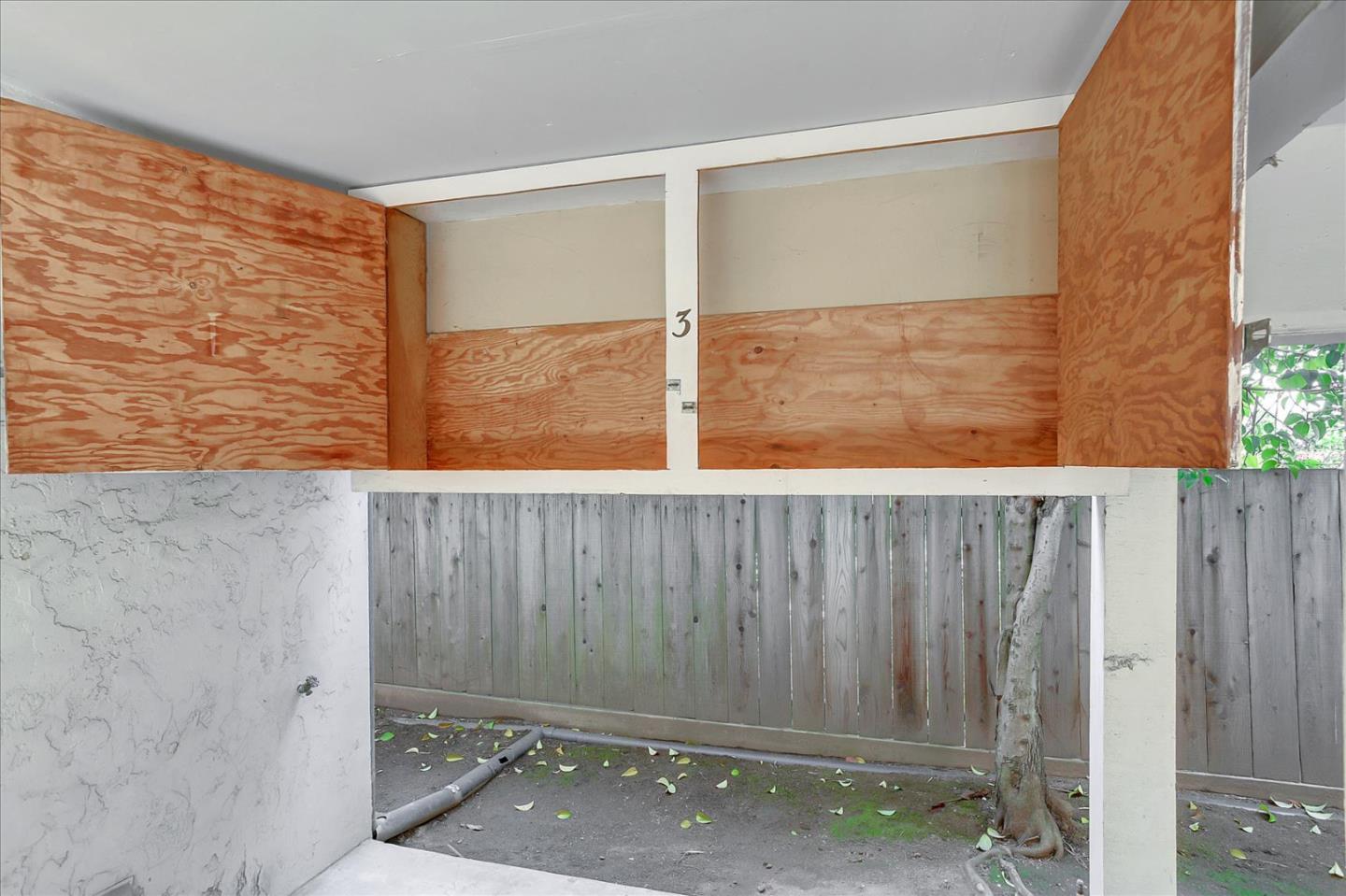 230 Villa Terrace 3