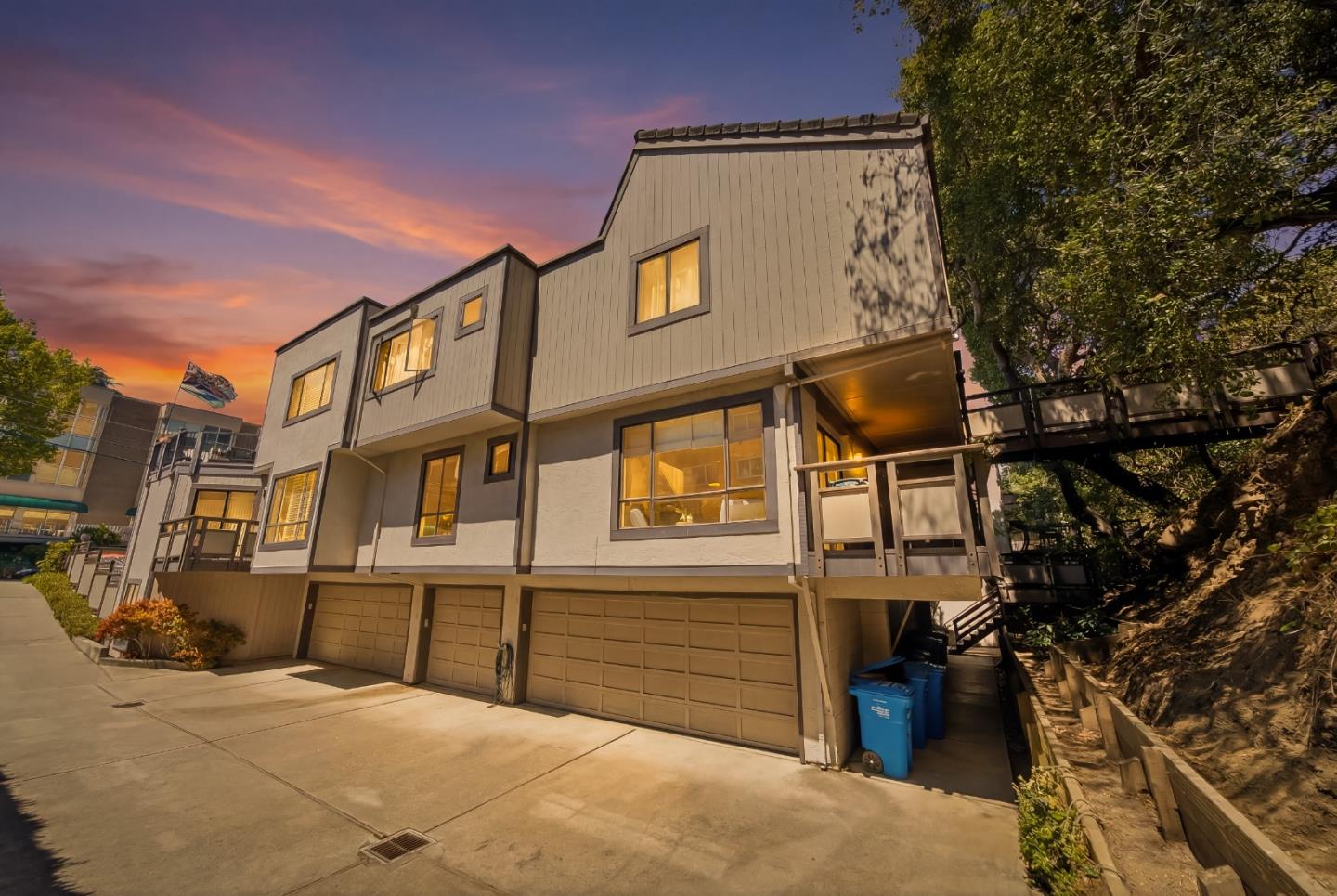 2411 Carlmont DR 107