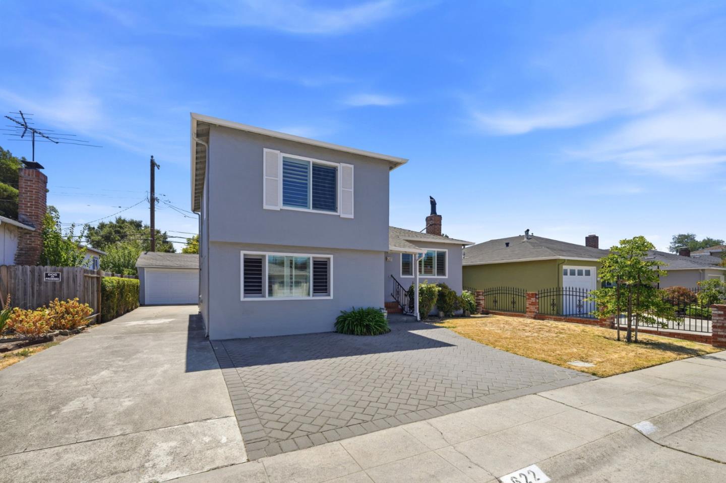 622 E 16th AVE