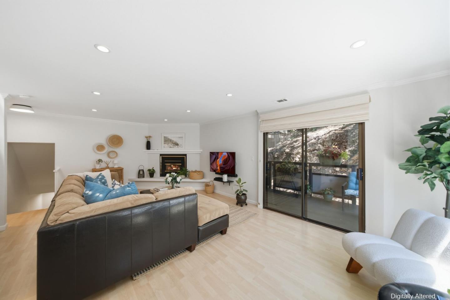 2411 Carlmont DR 107