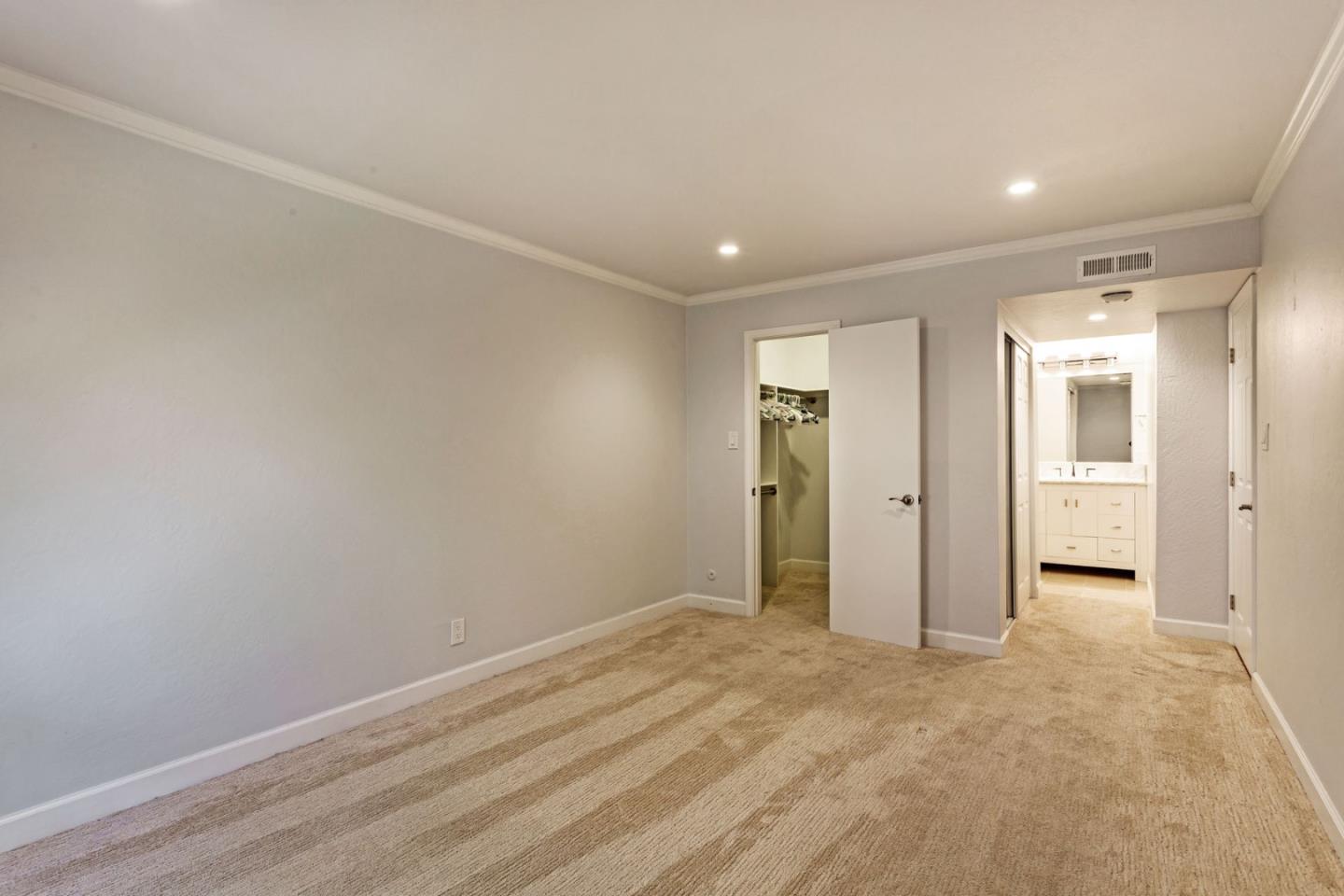 675 Sharon Park DR 223