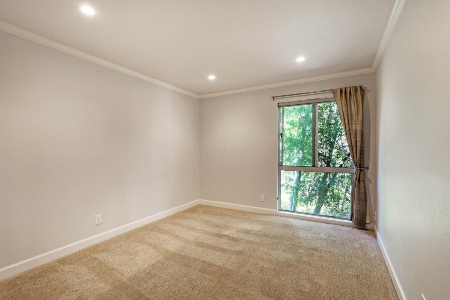 675 Sharon Park DR 223