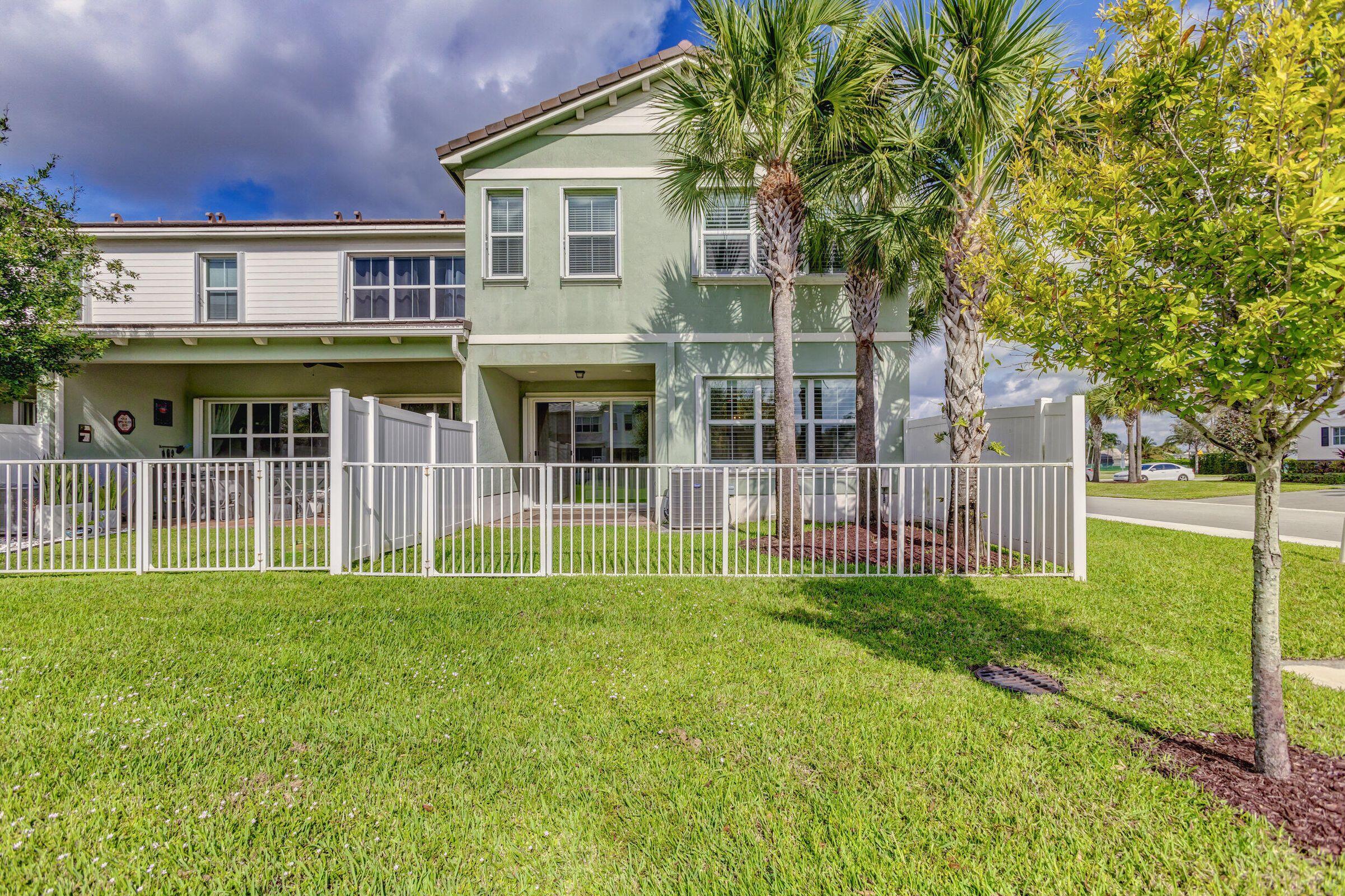11900 Cypress Key Way