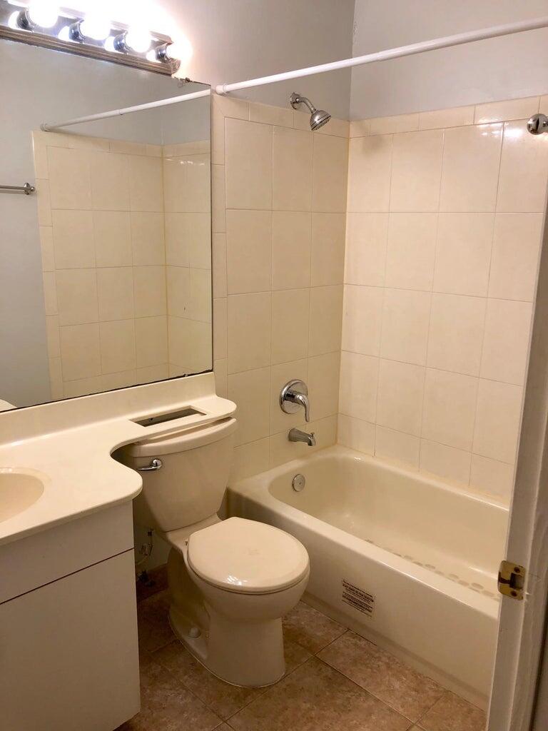 910 Coral Club Drive