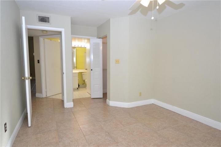 910 Coral Club Drive