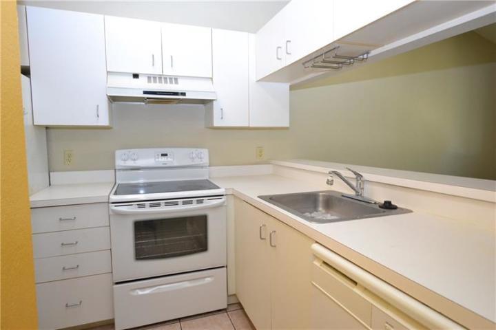 910 Coral Club Drive