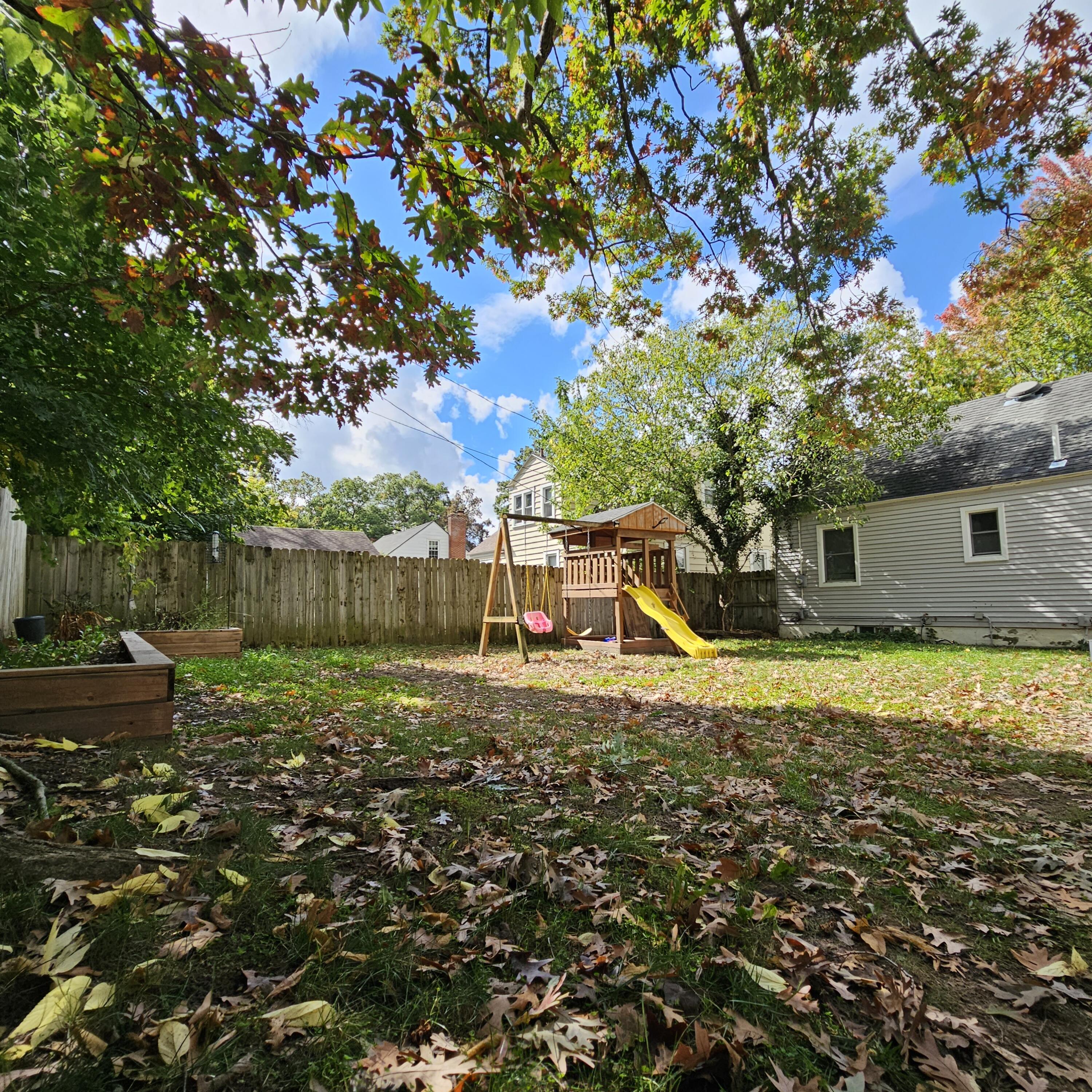 2544 Cherrywood Court SW