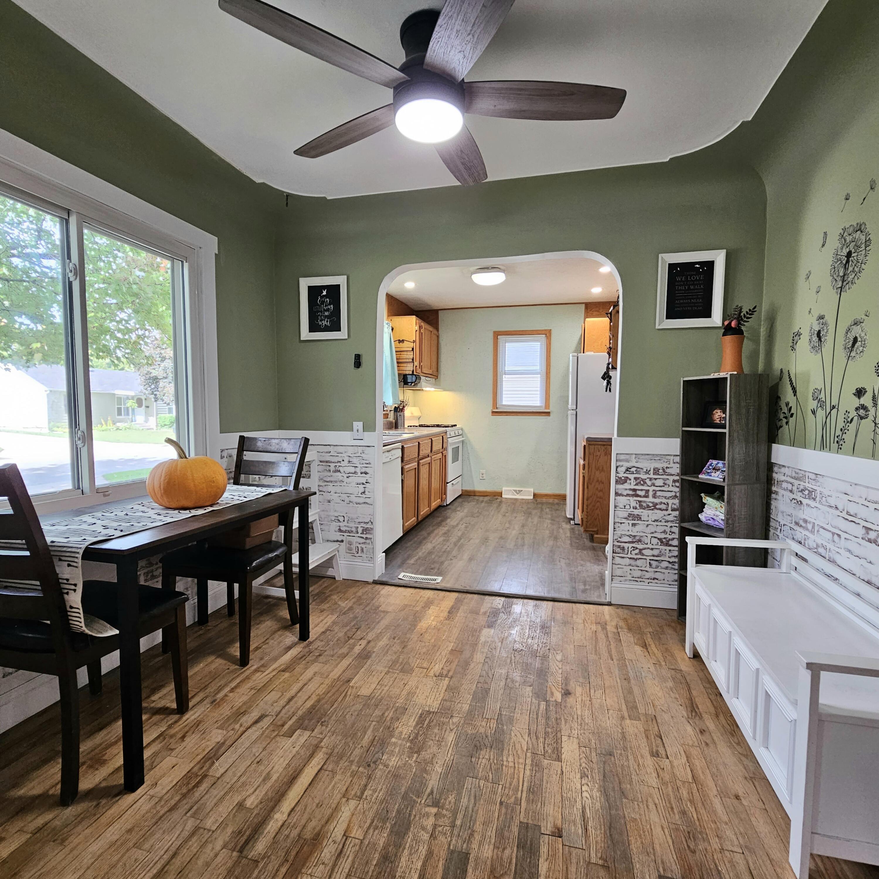 2544 Cherrywood Court SW