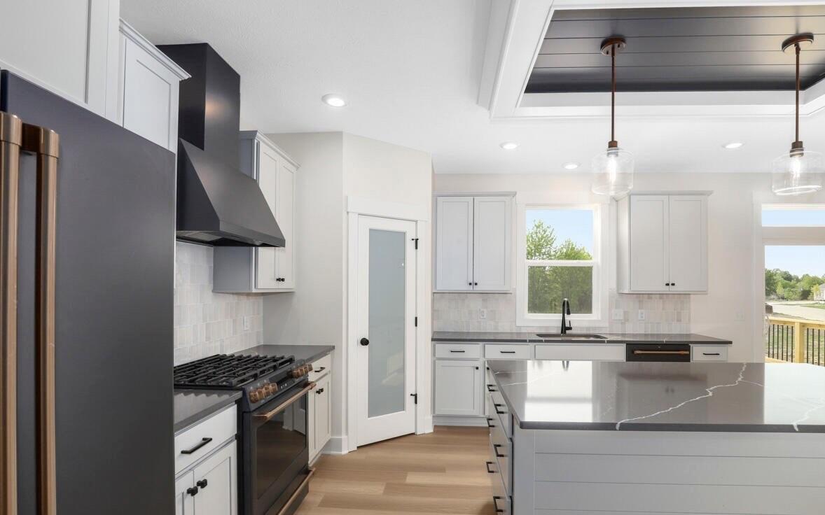 1866 Round Barn Drive