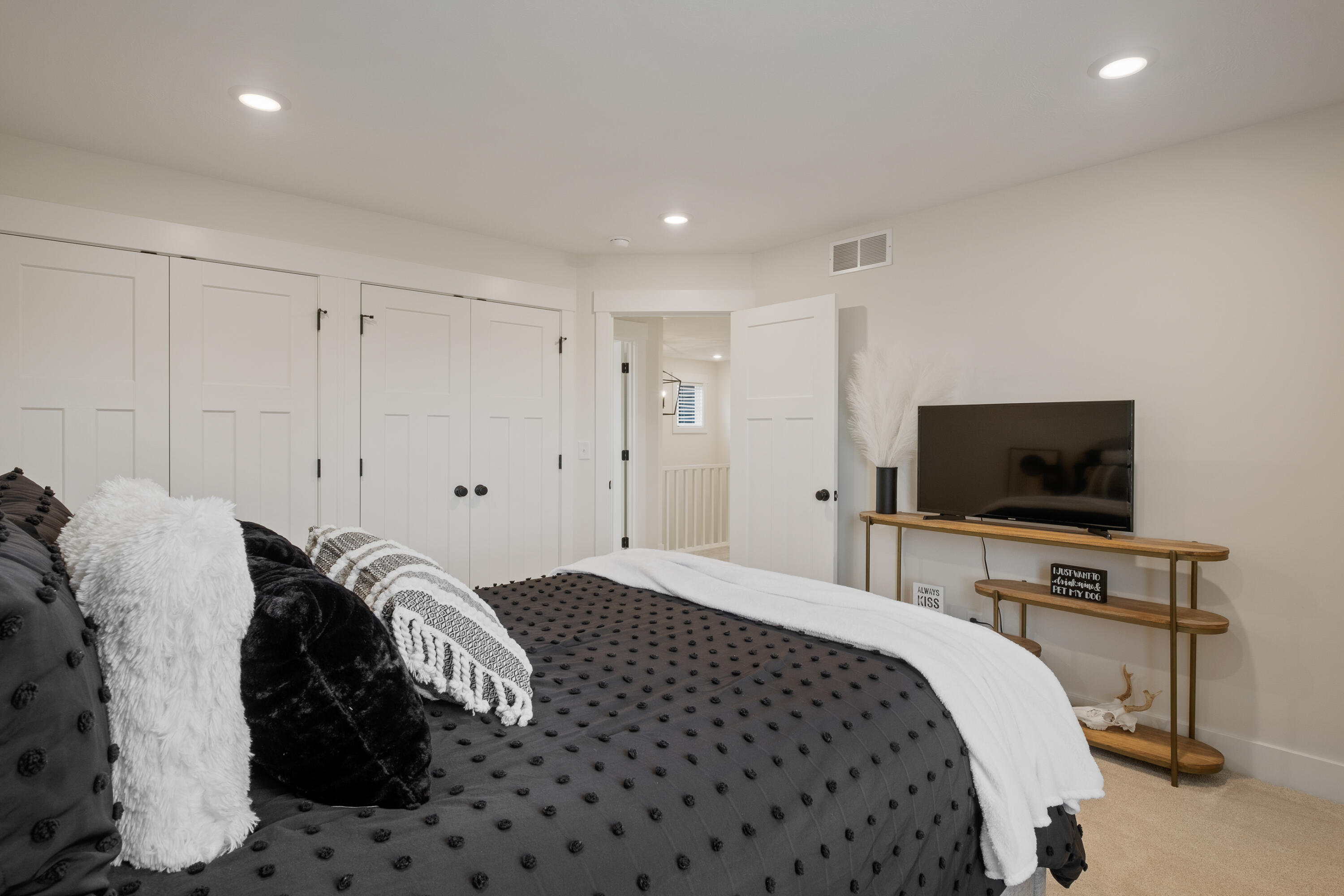 1866 Round Barn Drive