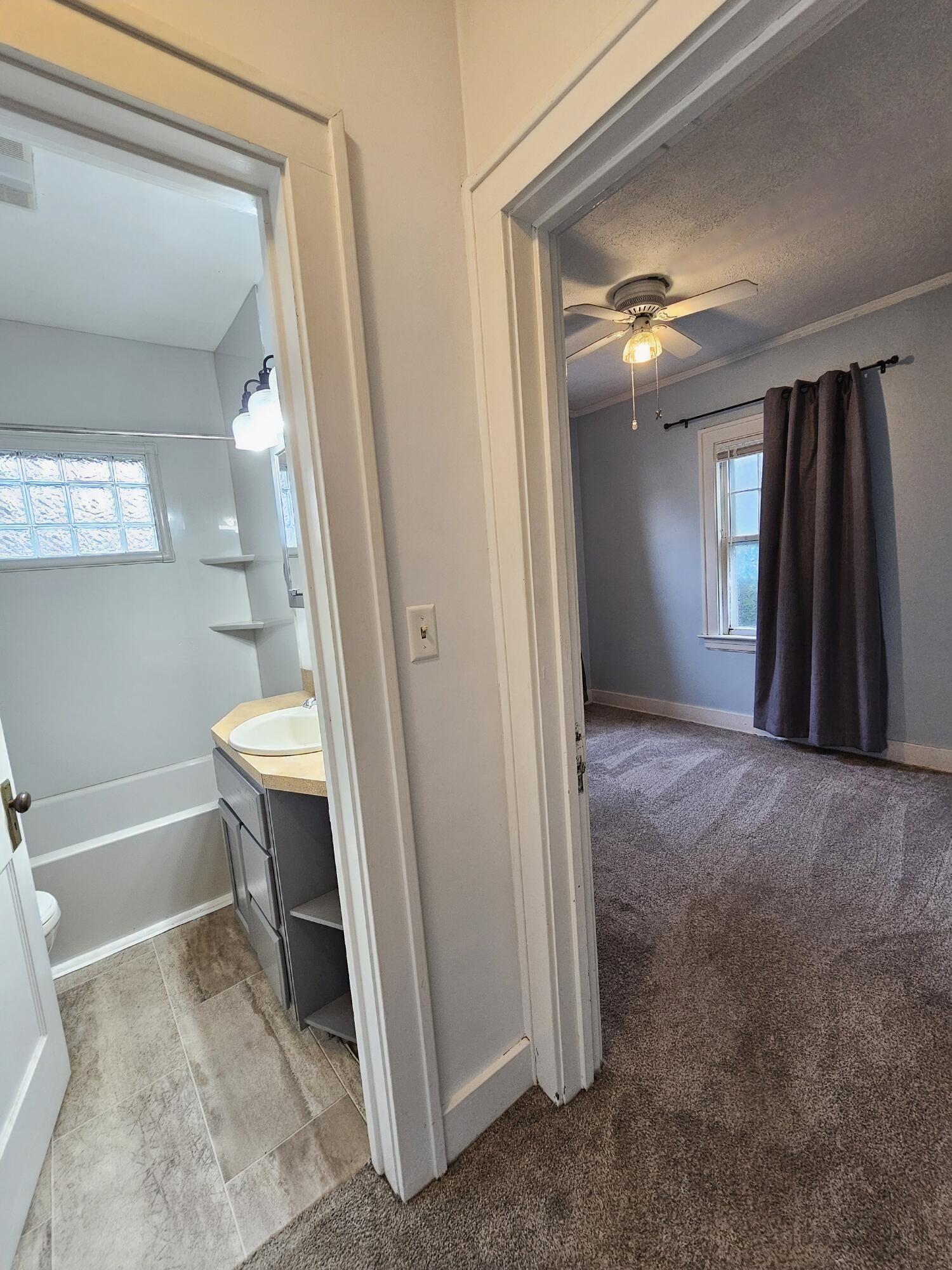 861 Aberdeen Street NE