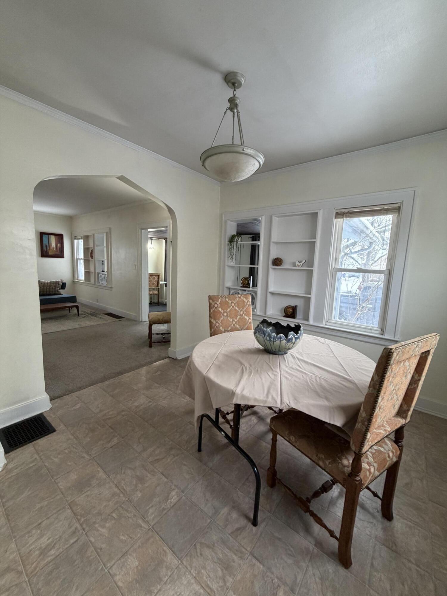 861 Aberdeen Street NE