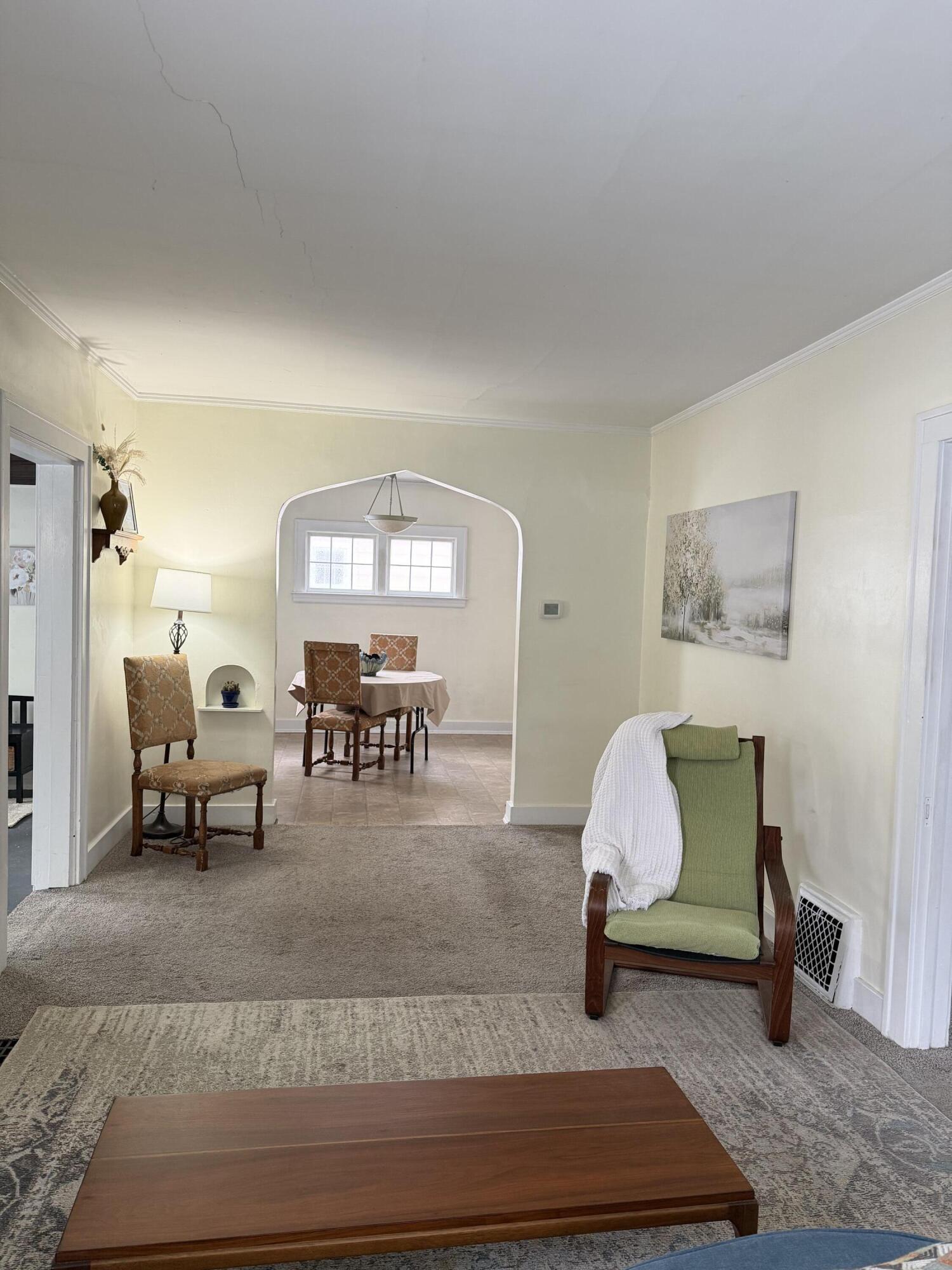 861 Aberdeen Street NE