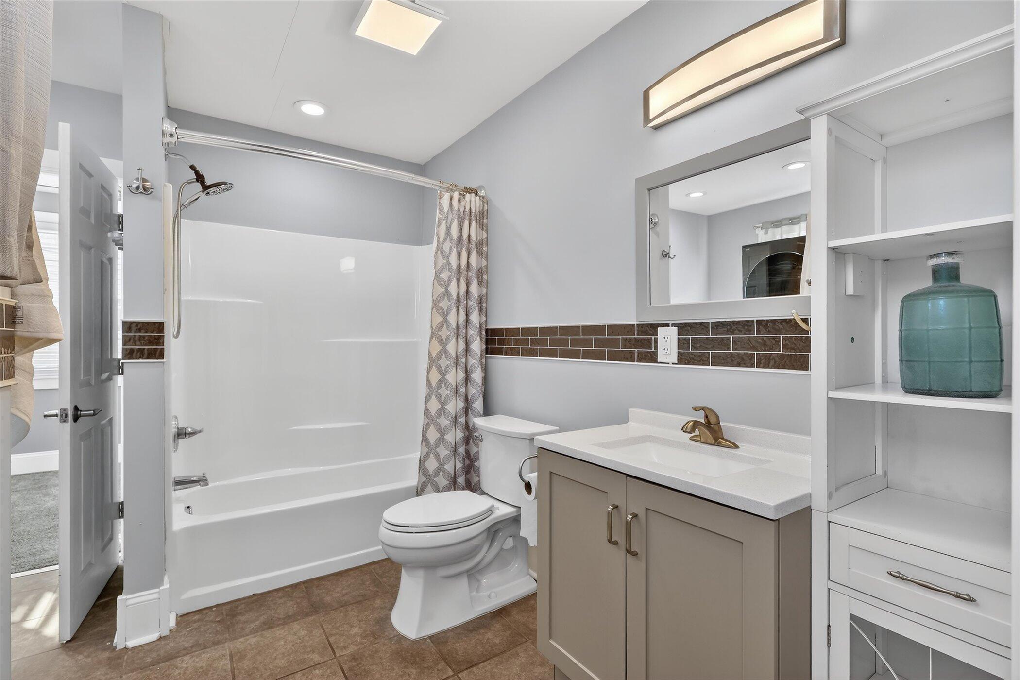 1234 Prospect Avenue SE