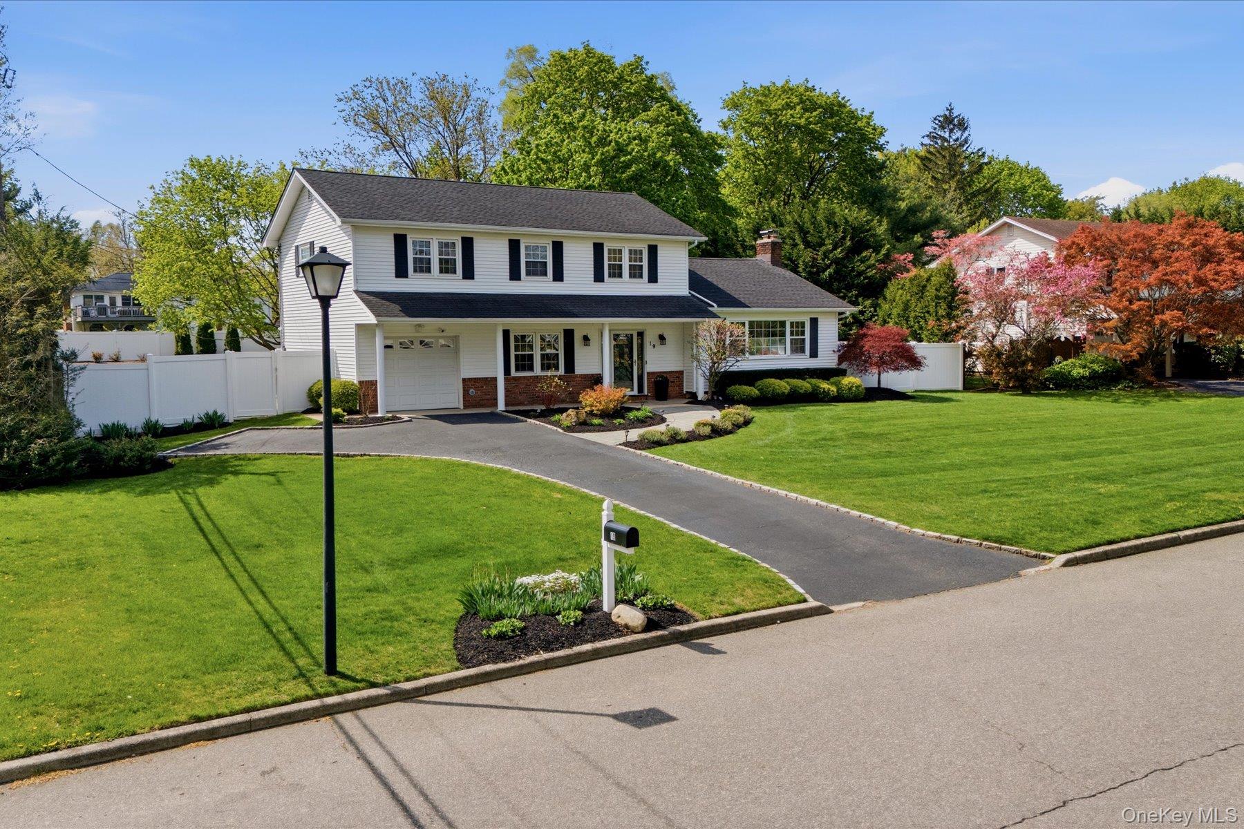 19 Foothill Lane