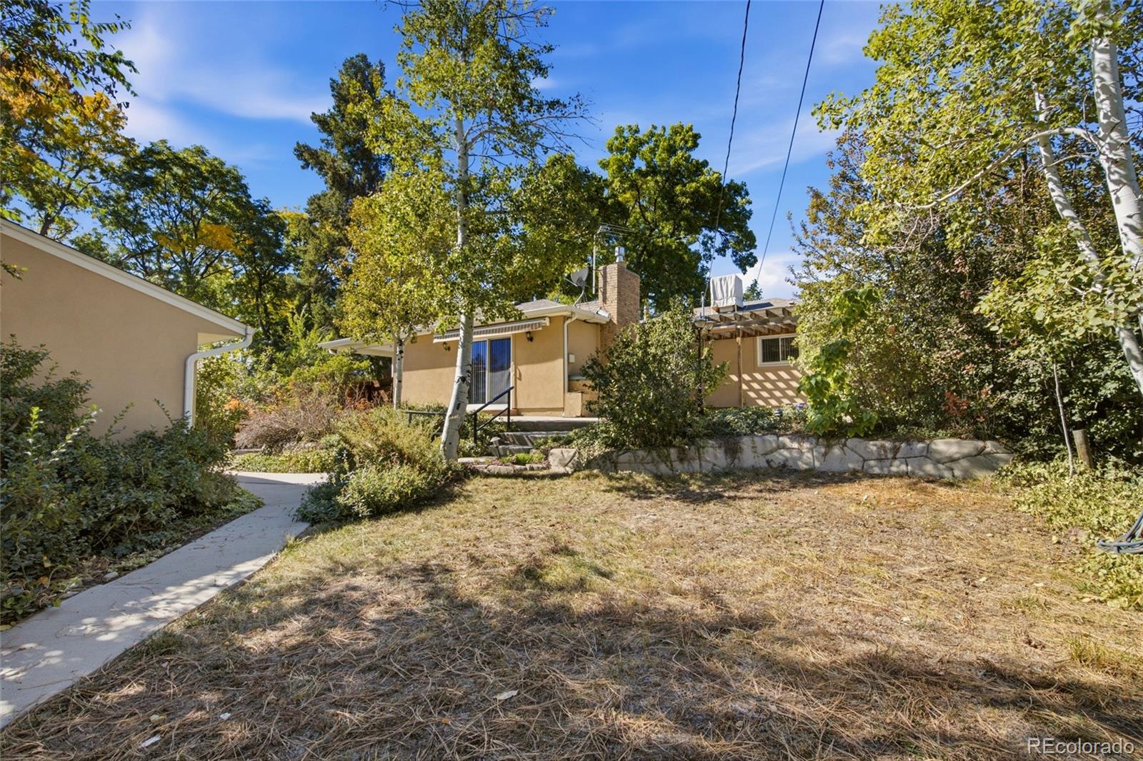 2300 Bell Court