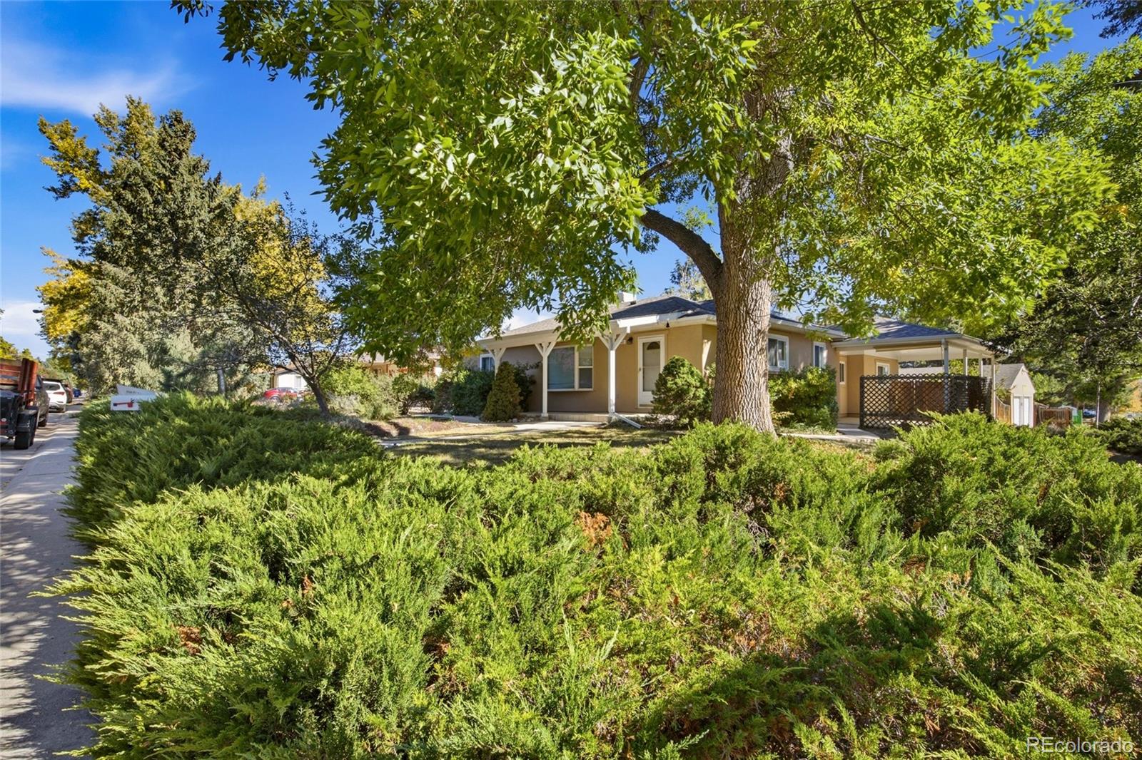2300 Bell Court