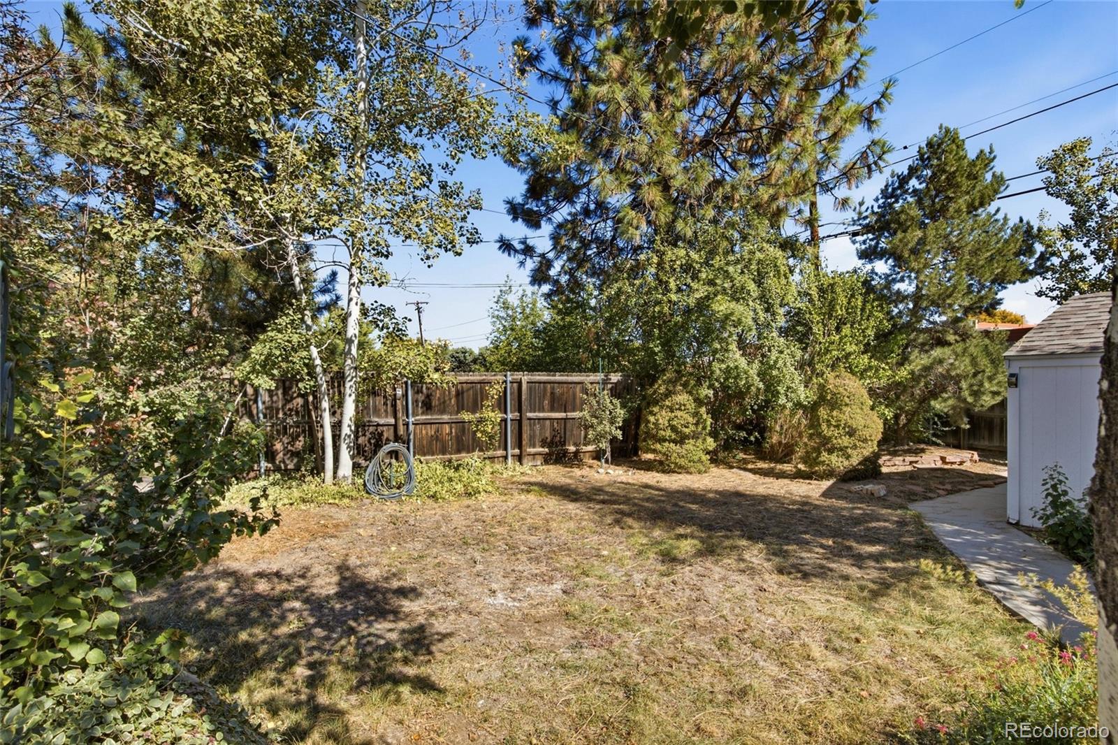 2300 Bell Court