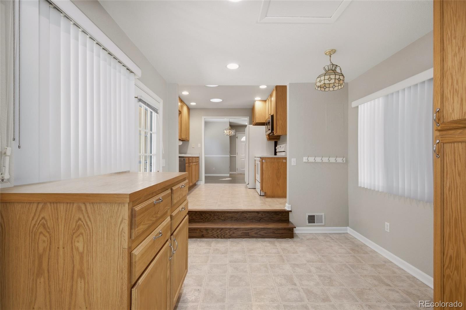 2300 Bell Court