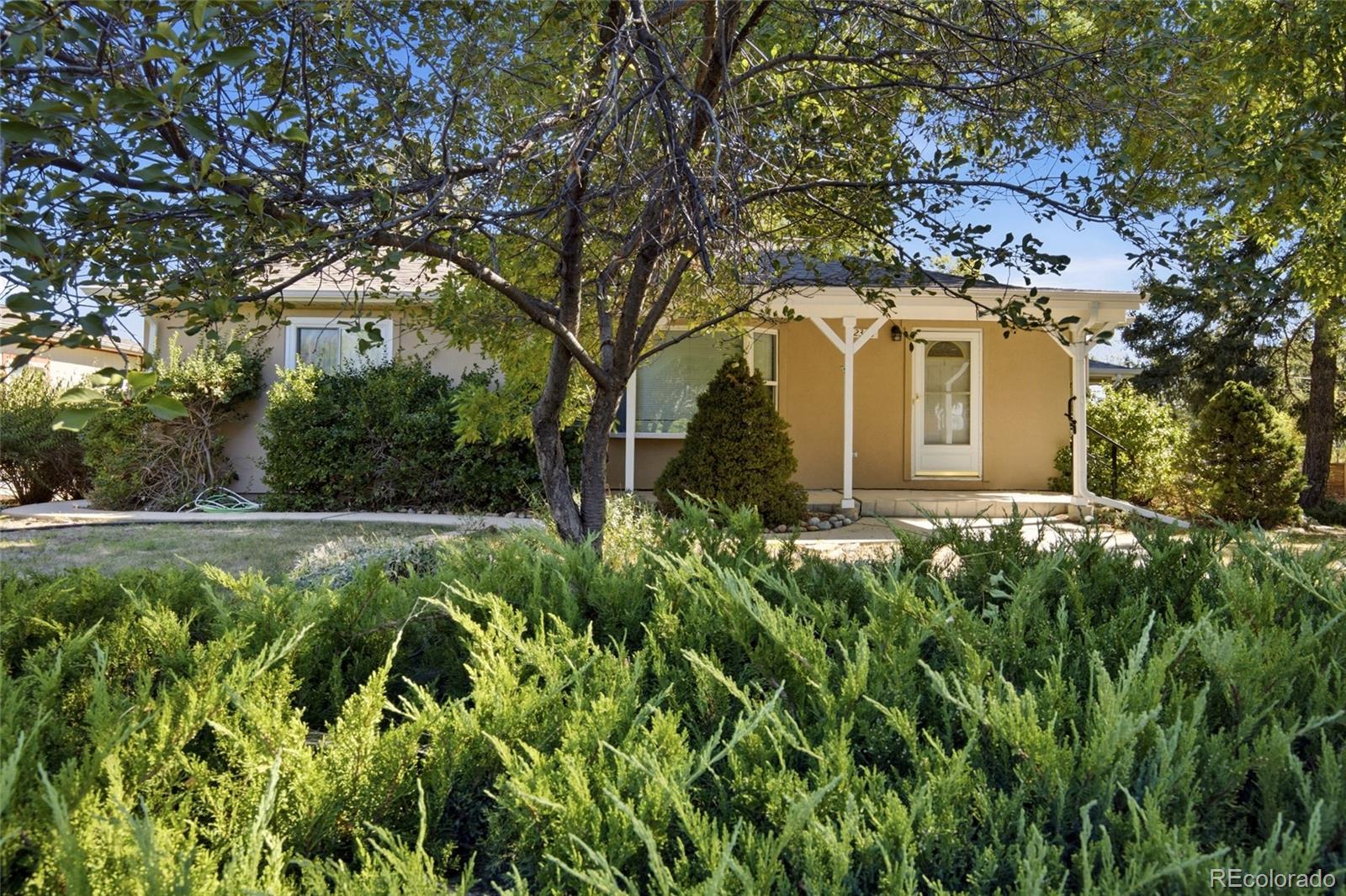 2300 Bell Court