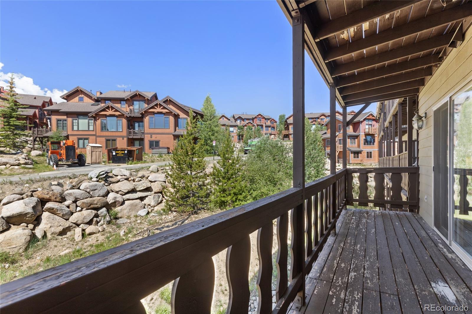 121 Elk Trail Unit: 6