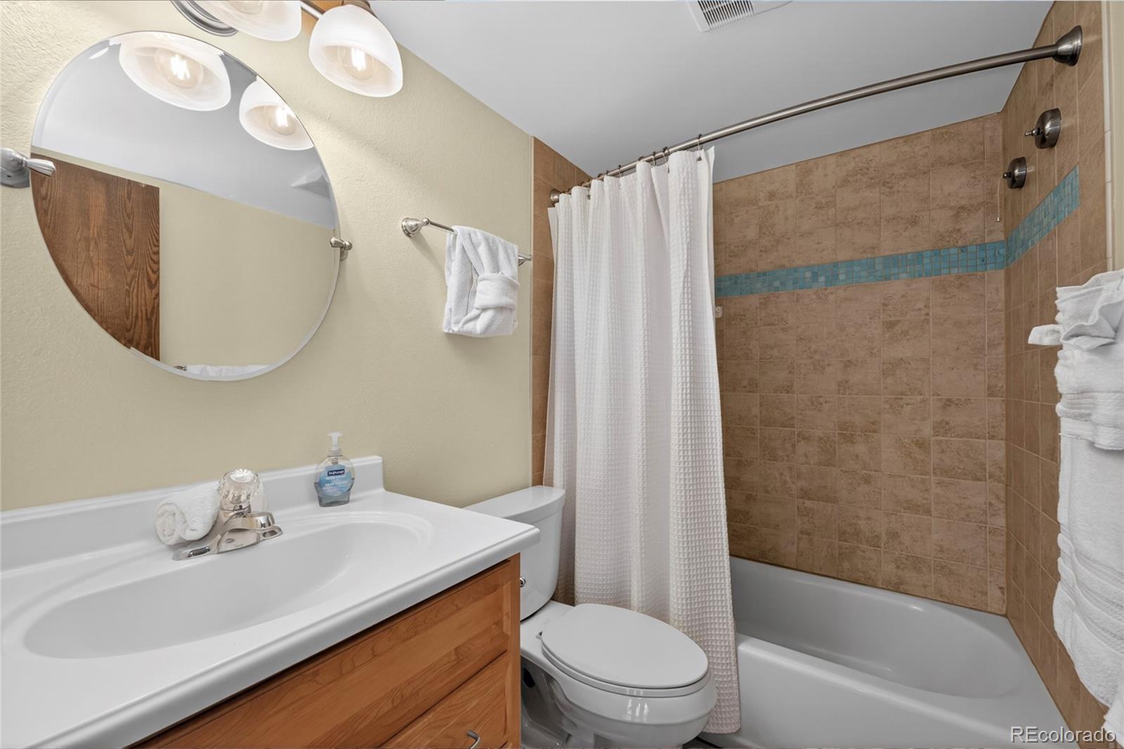 80 County Road 8500 Unit: C201