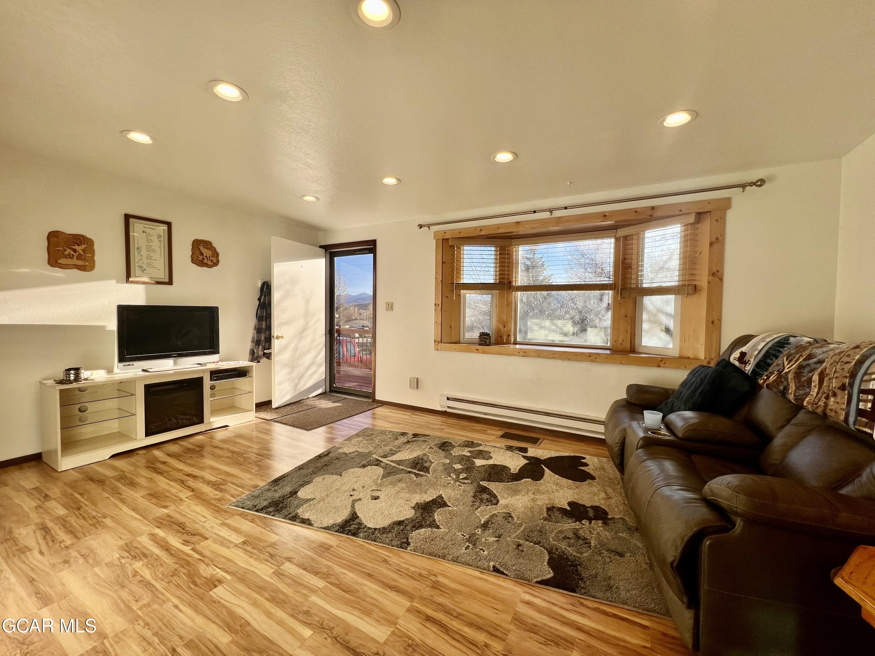 563 NEW CHURCH AVE Avenue