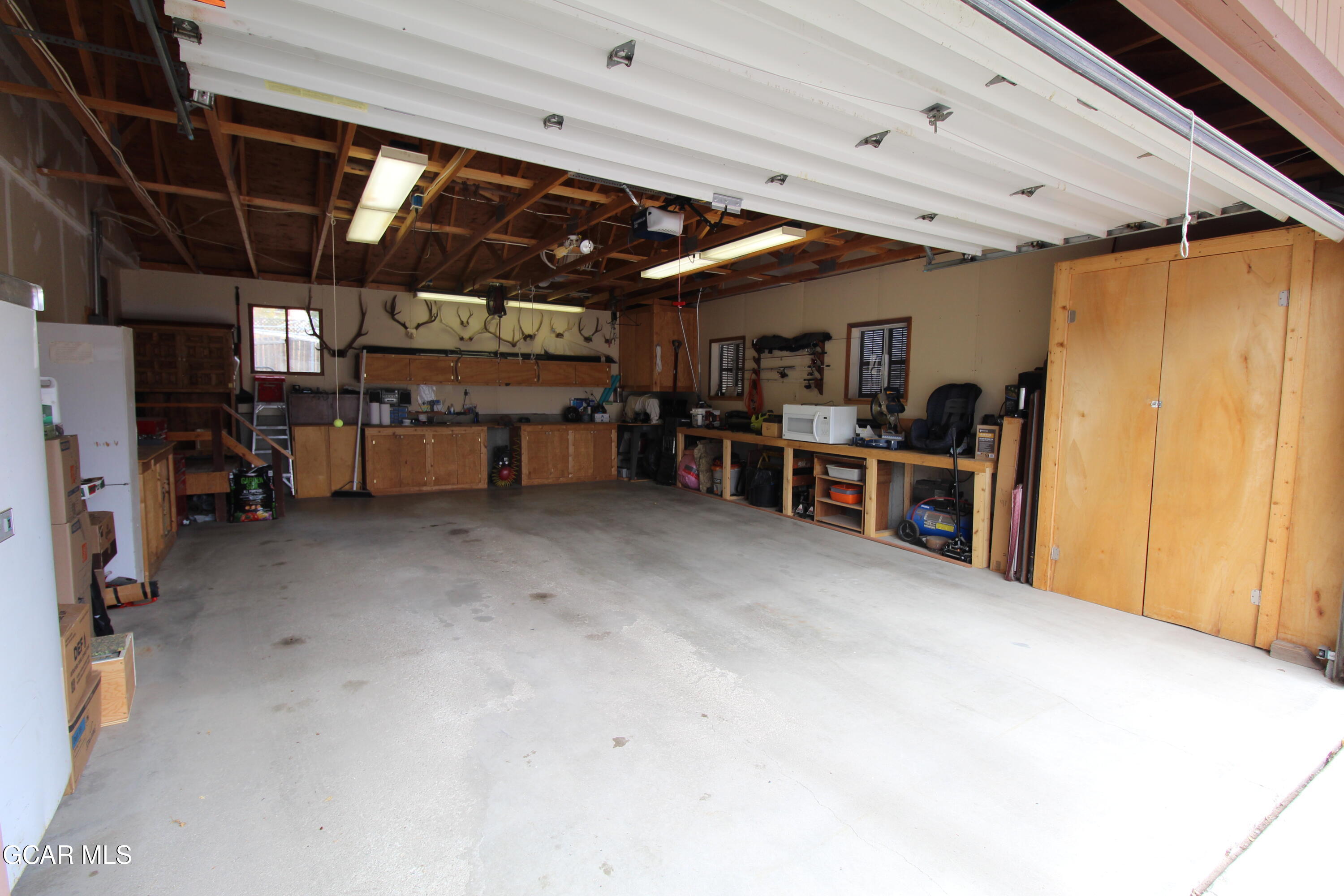 563 NEW CHURCH AVE Avenue