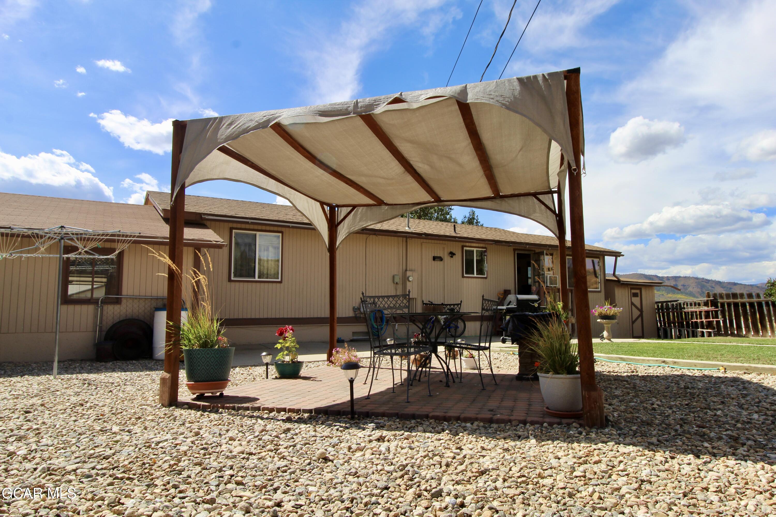 563 NEW CHURCH AVE Avenue