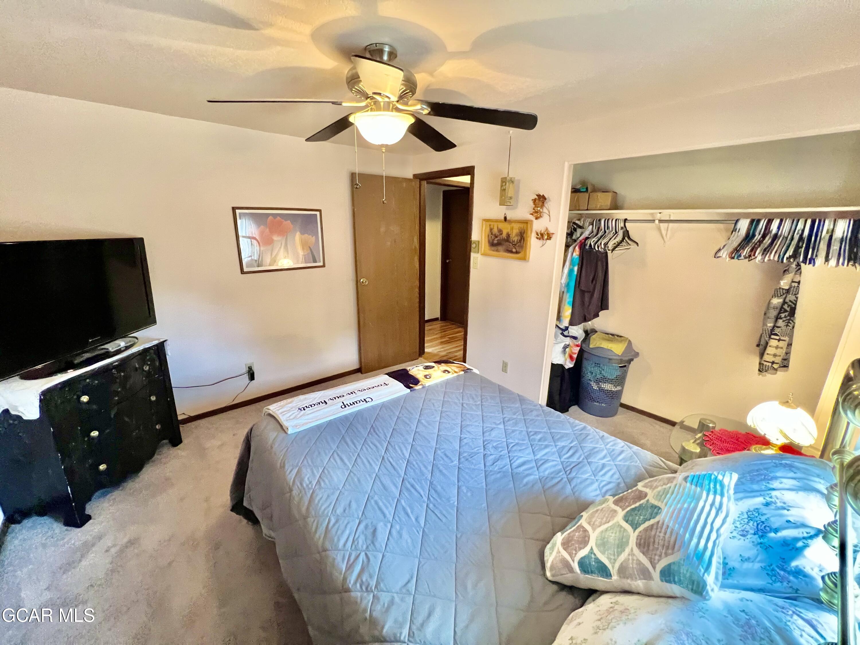 563 NEW CHURCH AVE Avenue