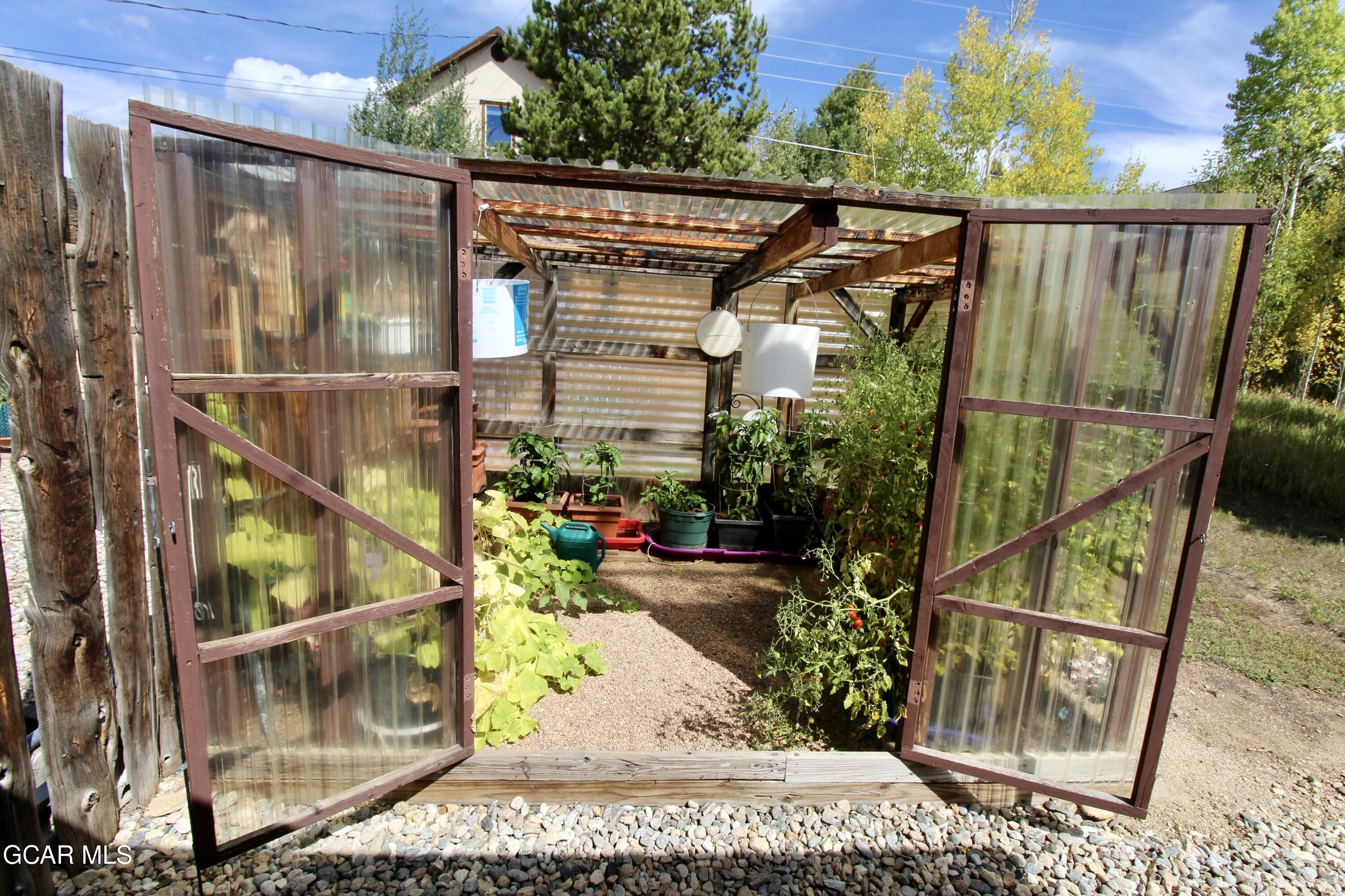 563 NEW CHURCH AVE Avenue