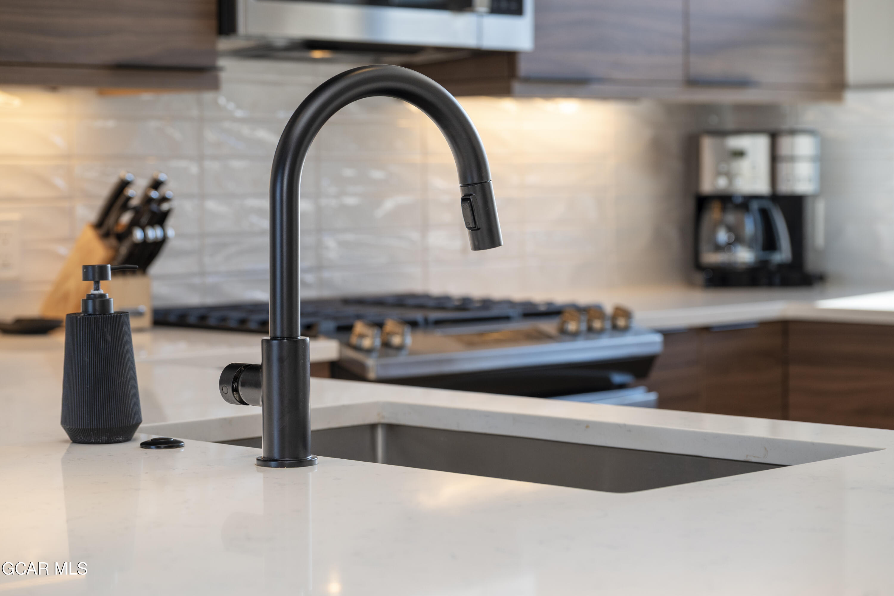 109 SADDLE MOUNTAIN CAMP Road