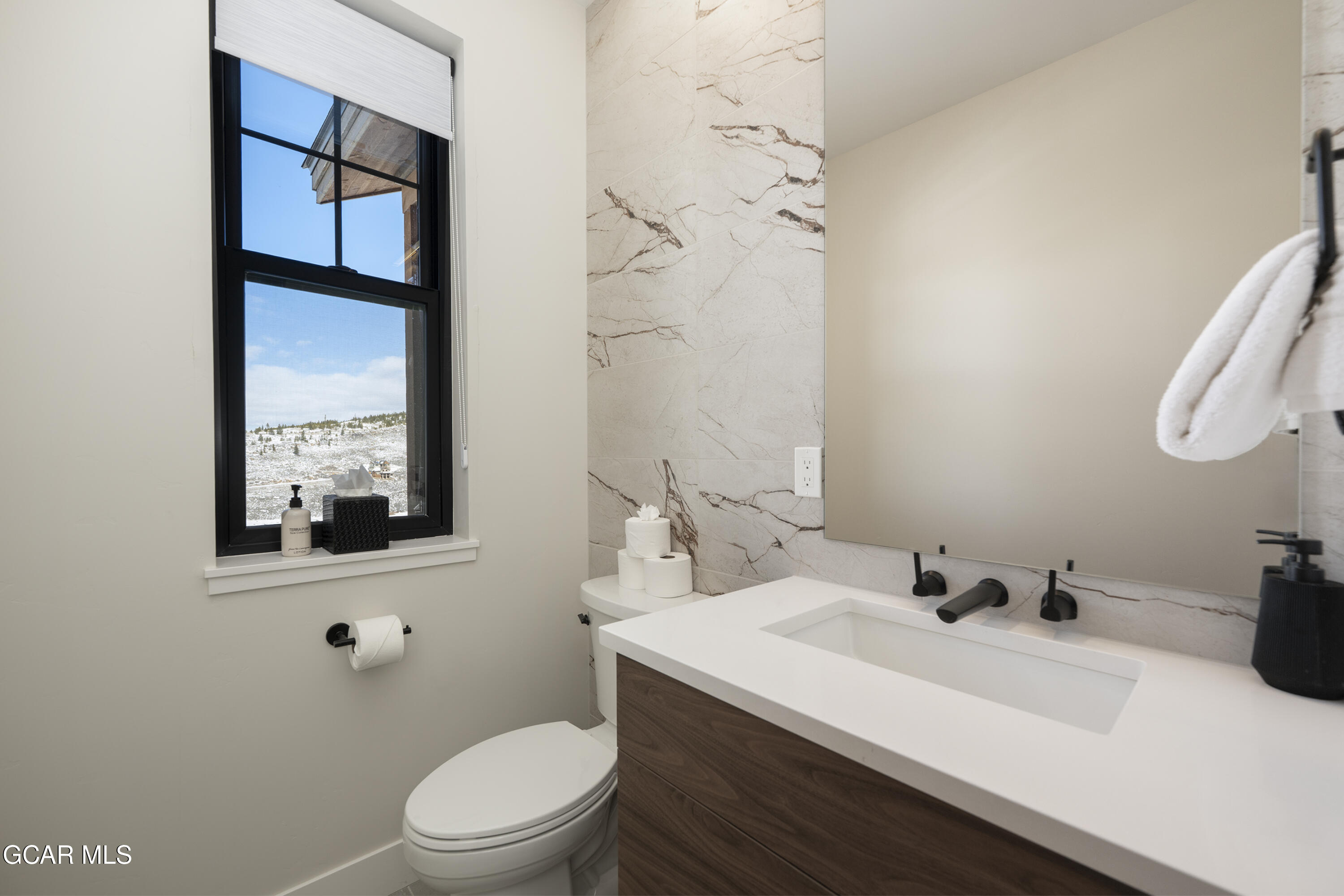 109 SADDLE MOUNTAIN CAMP Road