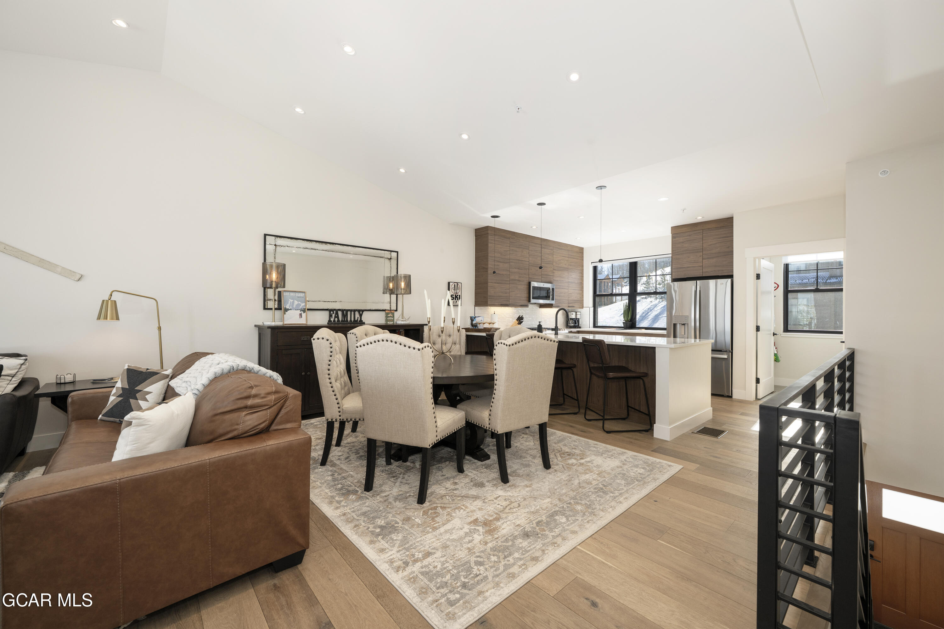 109 SADDLE MOUNTAIN CAMP Road