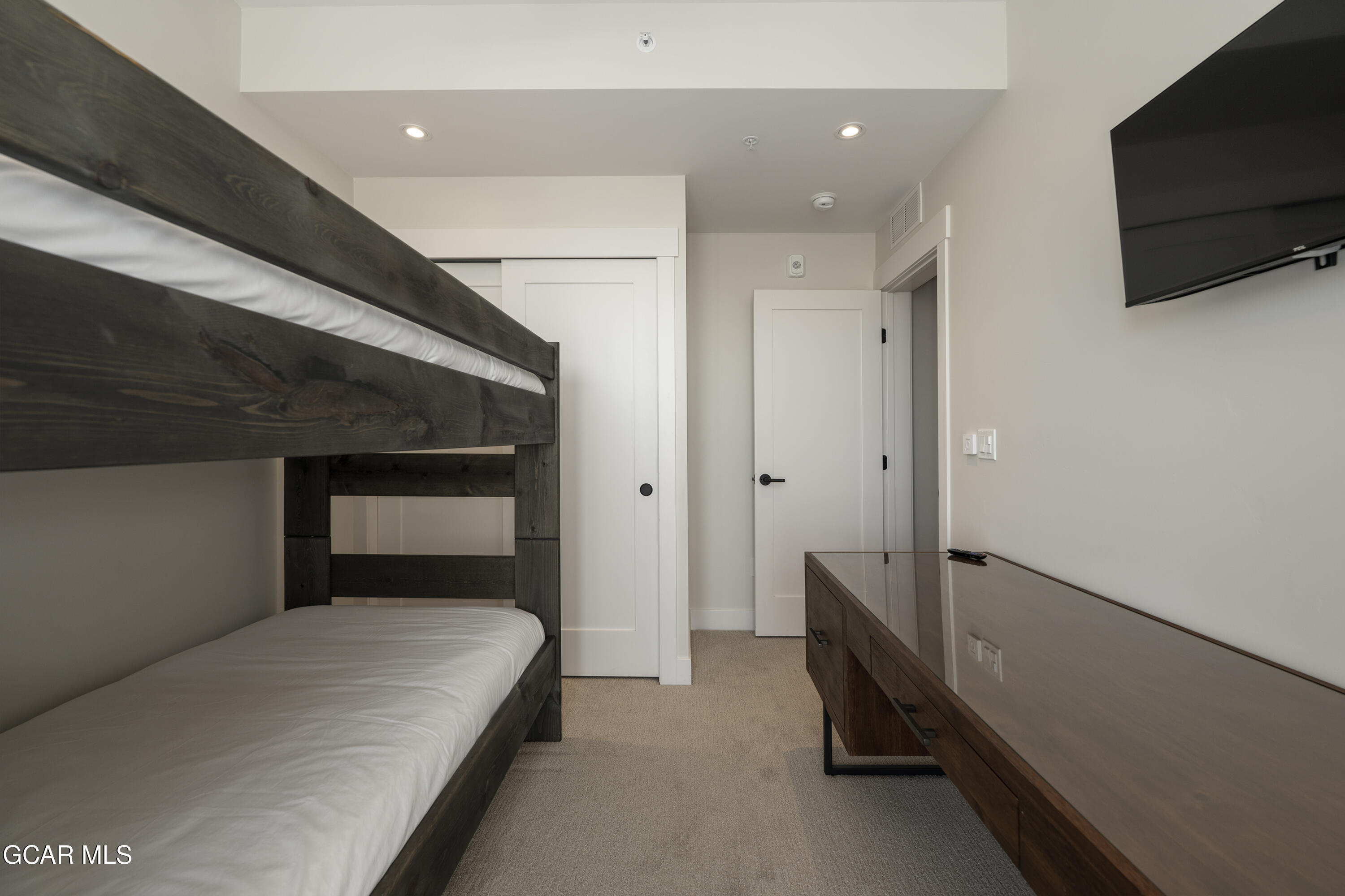 109 SADDLE MOUNTAIN CAMP Road