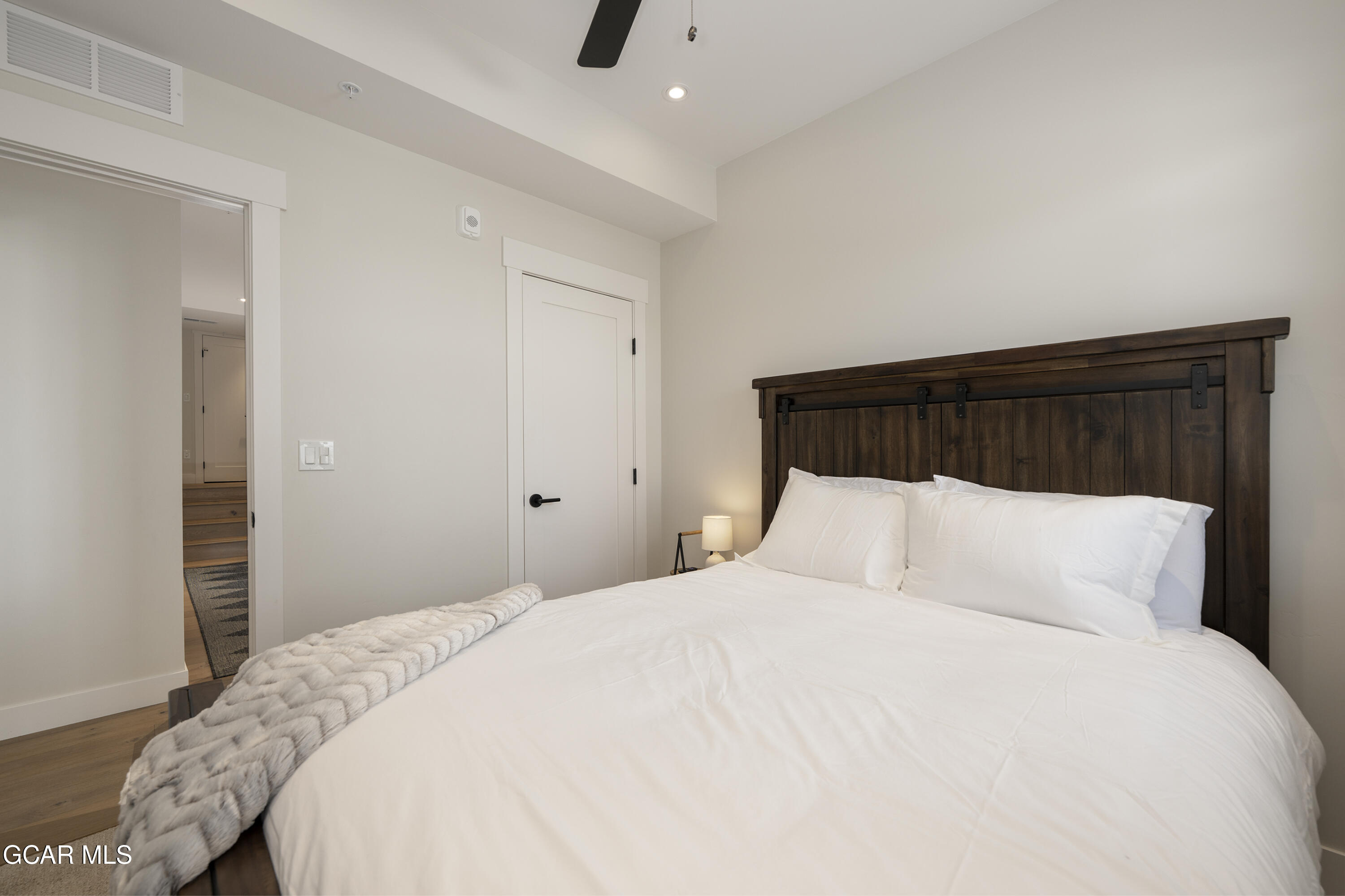 109 SADDLE MOUNTAIN CAMP Road