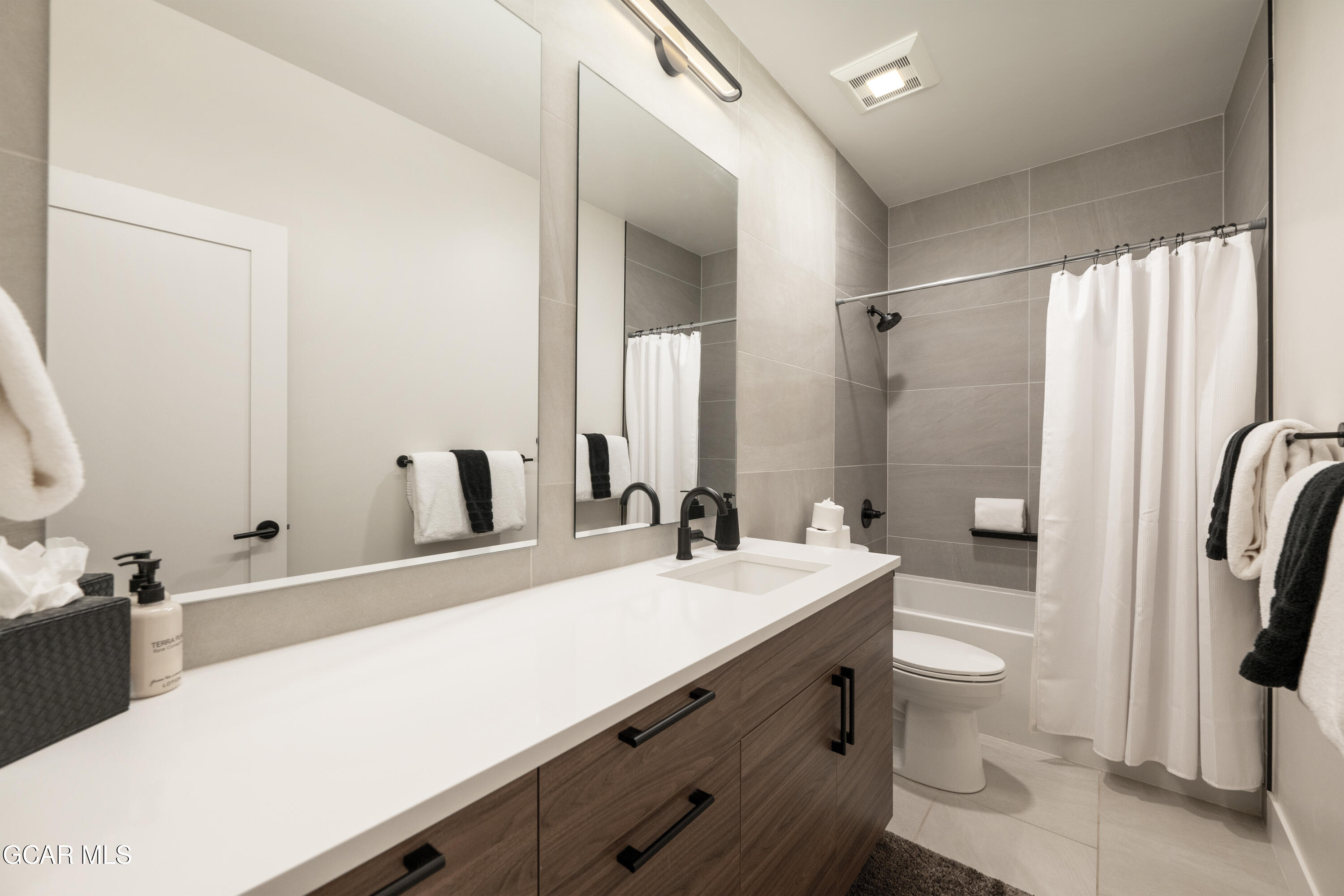 109 SADDLE MOUNTAIN CAMP Road