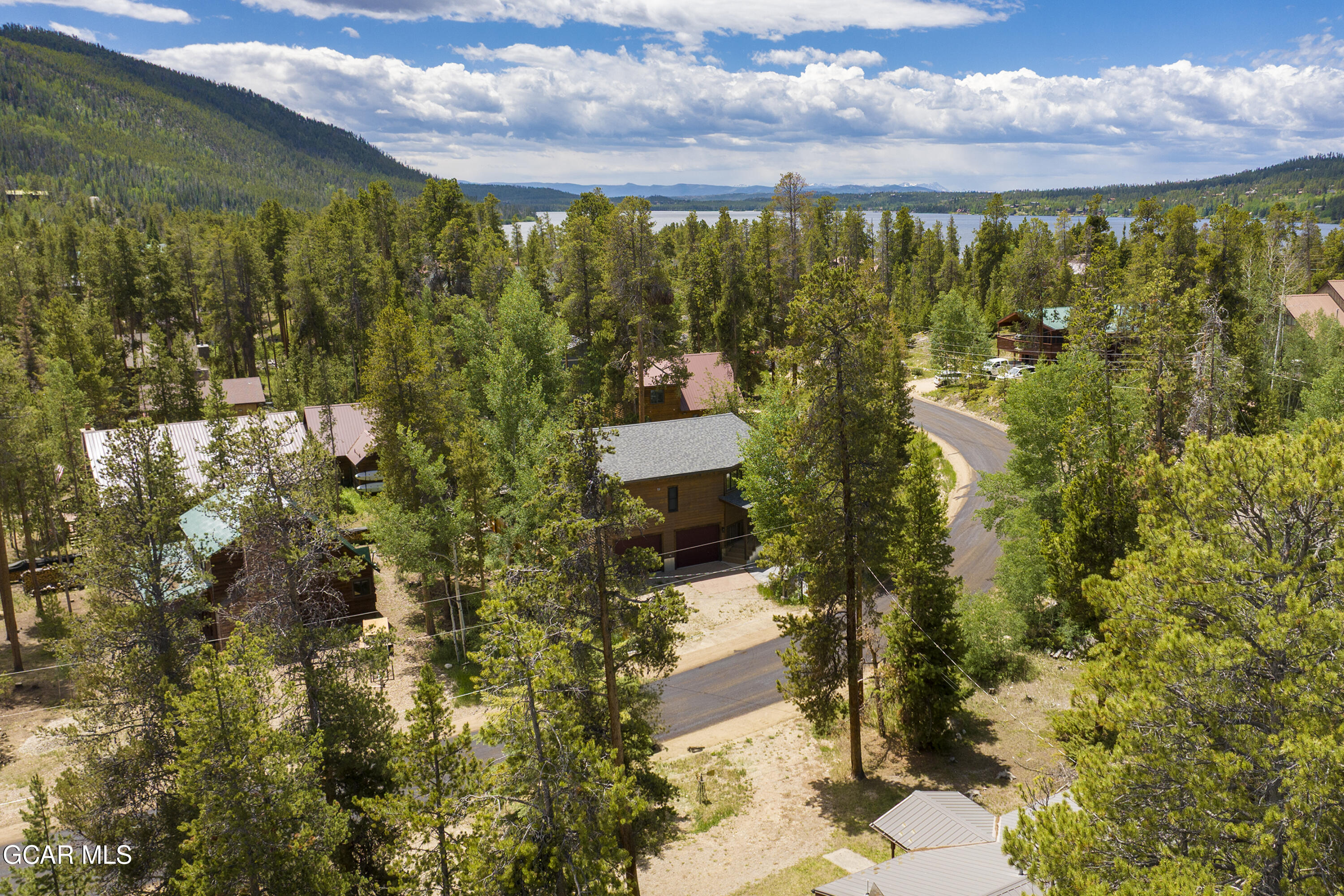 900 Tallaqua Drive