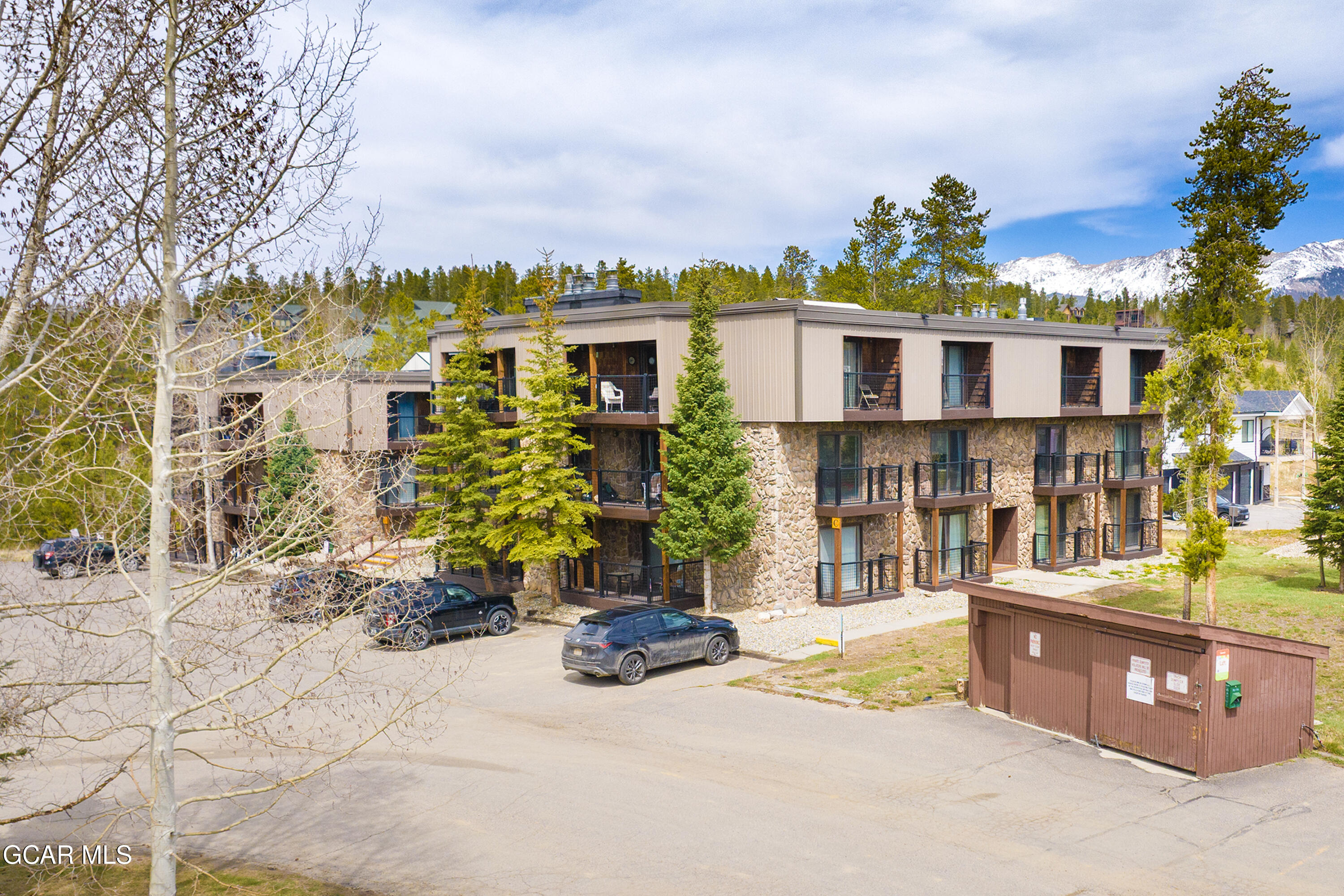 80 County Road 8500 C201