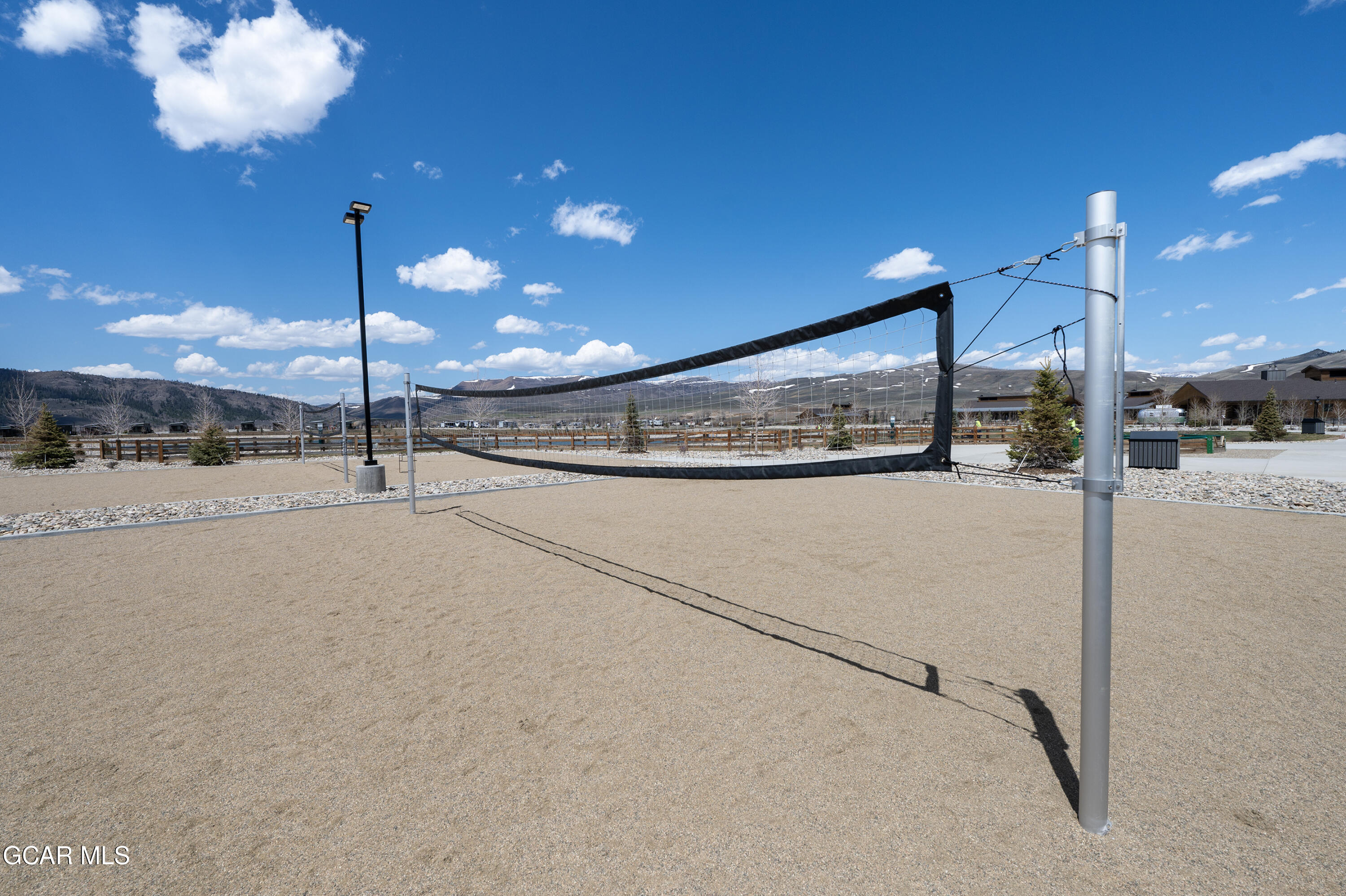 1051 Summit Trail V22
