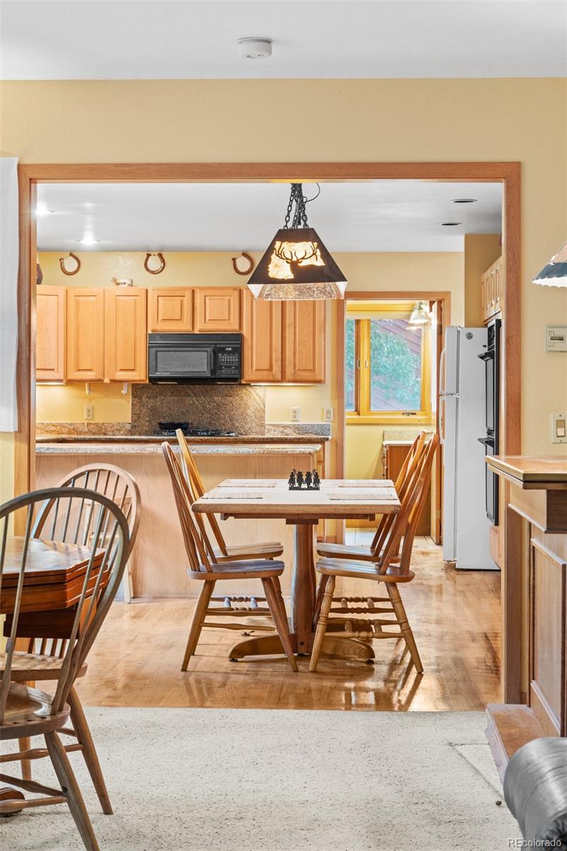 868 Deer Path Road