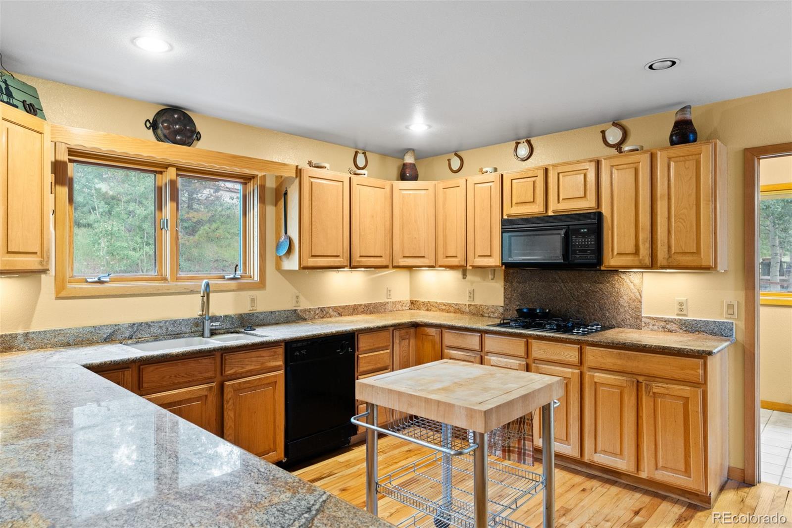 868 Deer Path Road
