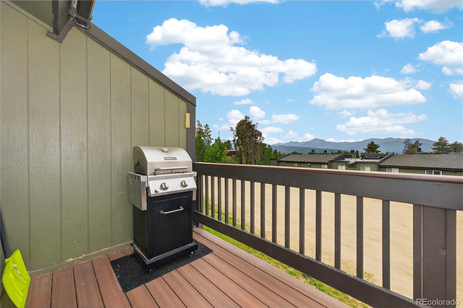 136 E Meadow Mile Unit: 19-5