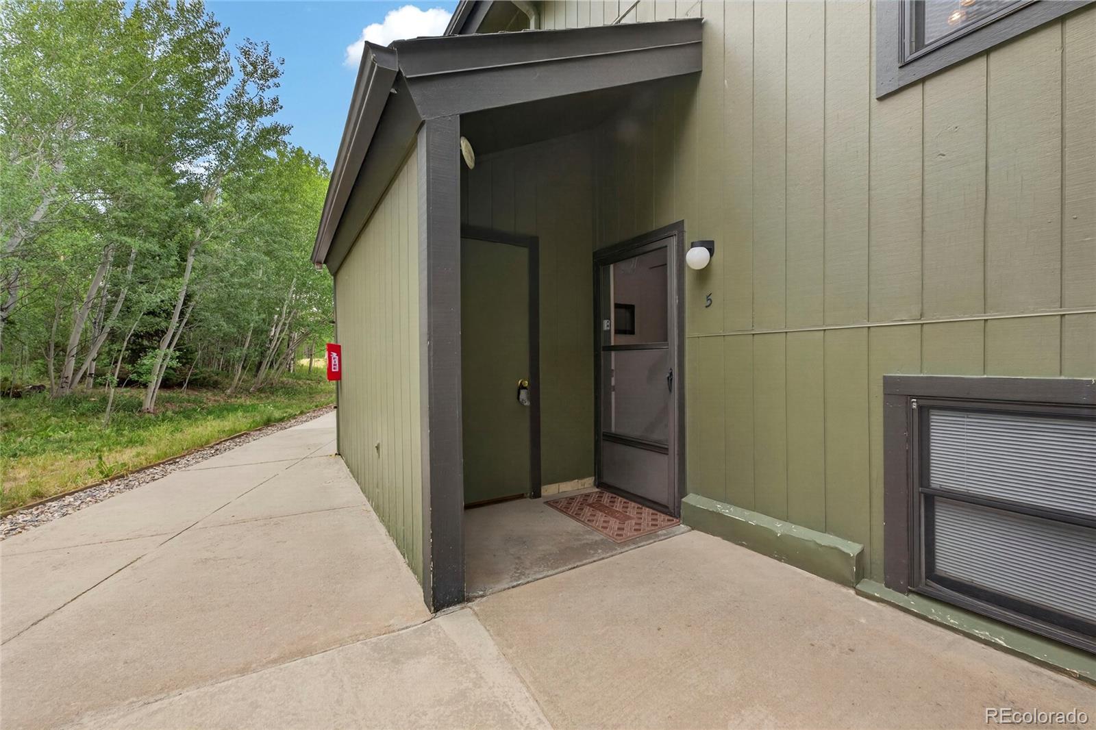 136 E Meadow Mile Unit: 19-5